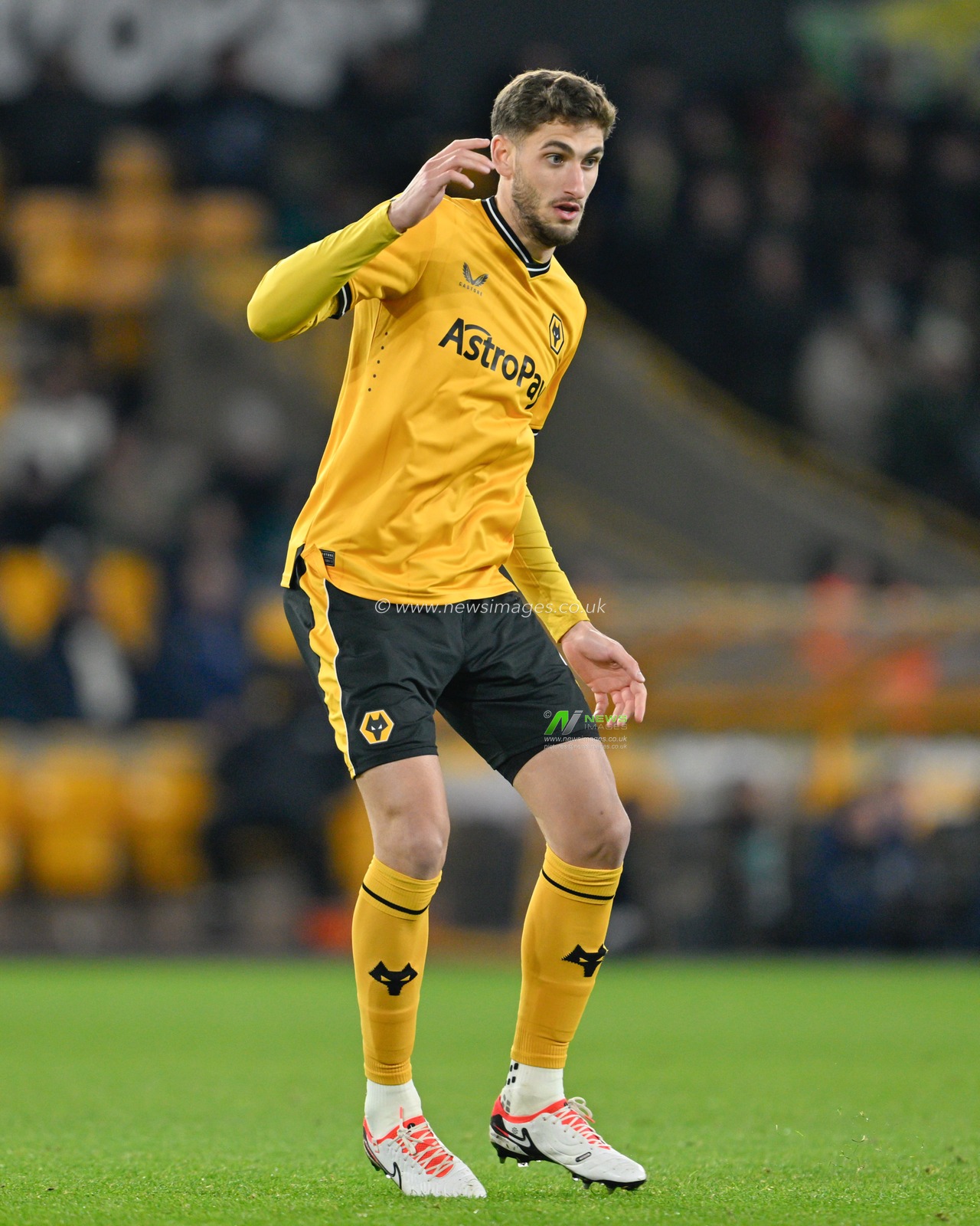 Santiago Bueno of Wolverhampton Wanderers, during the Emirates FA Cup Third Round Replay match Wolverhampton Wanderers vs Brentford at Molineux, Wolverhampton, United Kingdom, 16th January 2024

(Photo by Cody Froggatt/News Images)