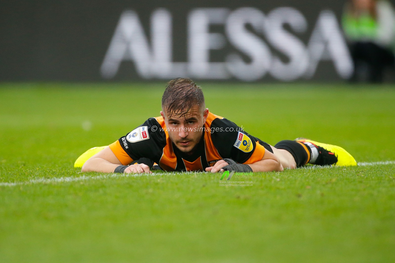 Dimitrios Pelkas #20 of Hull City reacts after missing the chance to score a goal during the Sky Bet Championship match Hull City vs Blackburn Rovers at MKM Stadium, Hull, United Kingdom, 29th October 2022

(Photo by Ben Early/News Images)