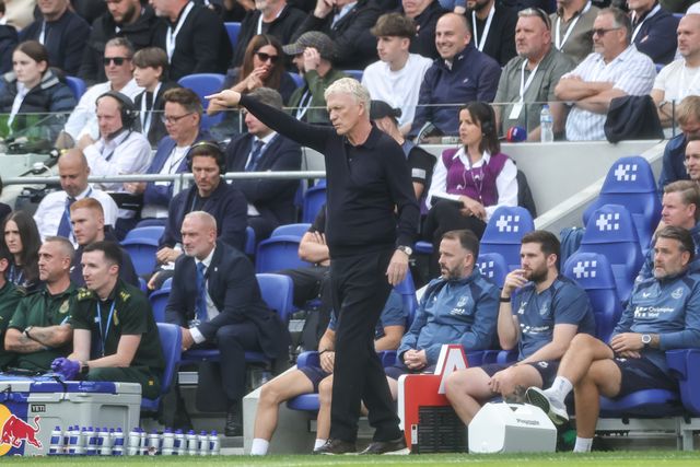 David Moyes manager of Everton reacts in the technical area during the Premier League match Everton vs Manchester United at Hill Dickinson Stadium, Liverpool, United Kingdom on 06 September 2026

(Photo by Mark Cosgrove/News Images)