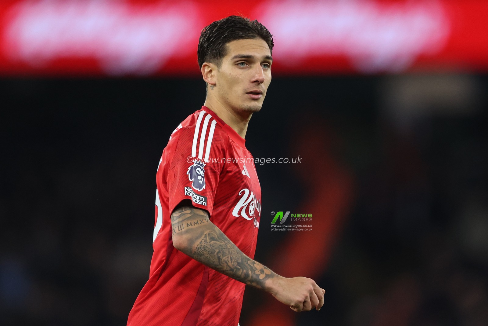 NicolÃ¡s DomÃ­nguez of Nottingham Forest during the Premier League match Manchester City vs Nottingham Forest at Etihad Stadium, Manchester, United Kingdom, 4th December 2024

(Photo by Alfie Cosgrove/News Images)