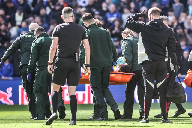 Liverpool goalkeeper Giorgi Mamardashvili is stretchered off due to injury in the build up to a goal from Beto of Everton during the Premier League match Everton vs Liverpool at Hill Dickinson Stadium, Liverpool, United Kingdom on 19 April 2026

(Photo by Alfie Cosgrove/News Images)