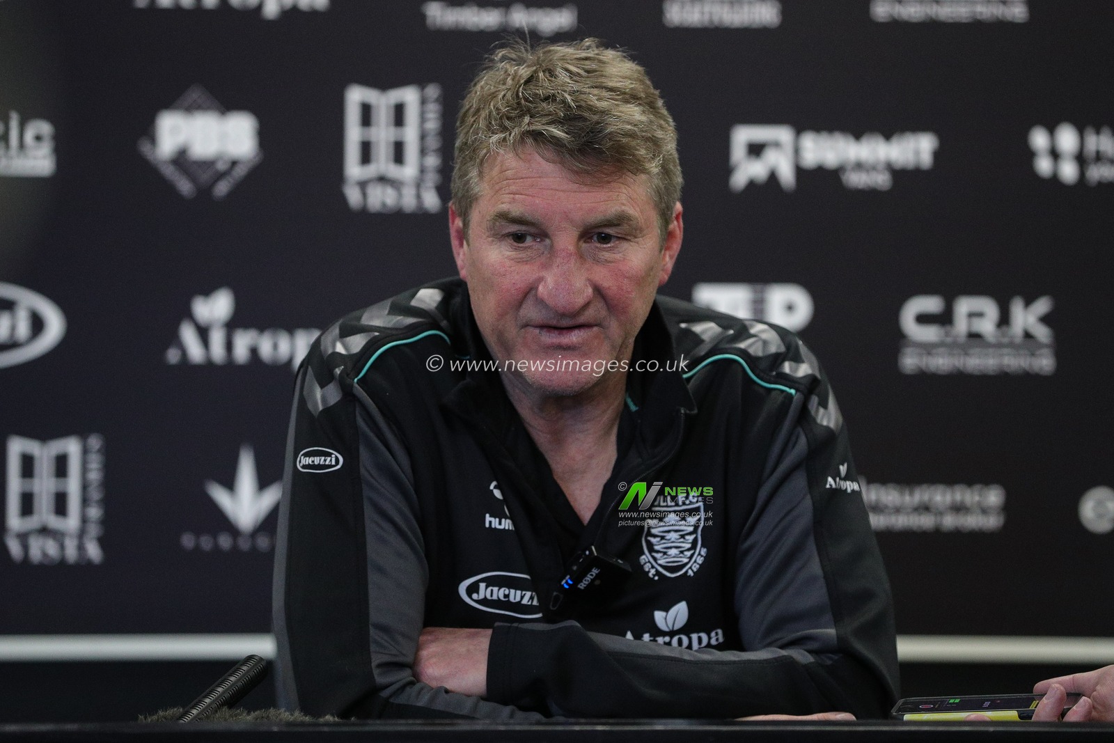 A dejected Tony Smith Head Coach of Hull FC is interviewed after the losing the Betfred Super League Round 8 match Hull FC vs Hull KR at MKM Stadium, Hull, United Kingdom, 7th April 2023

(Photo by James Heaton/News Images)