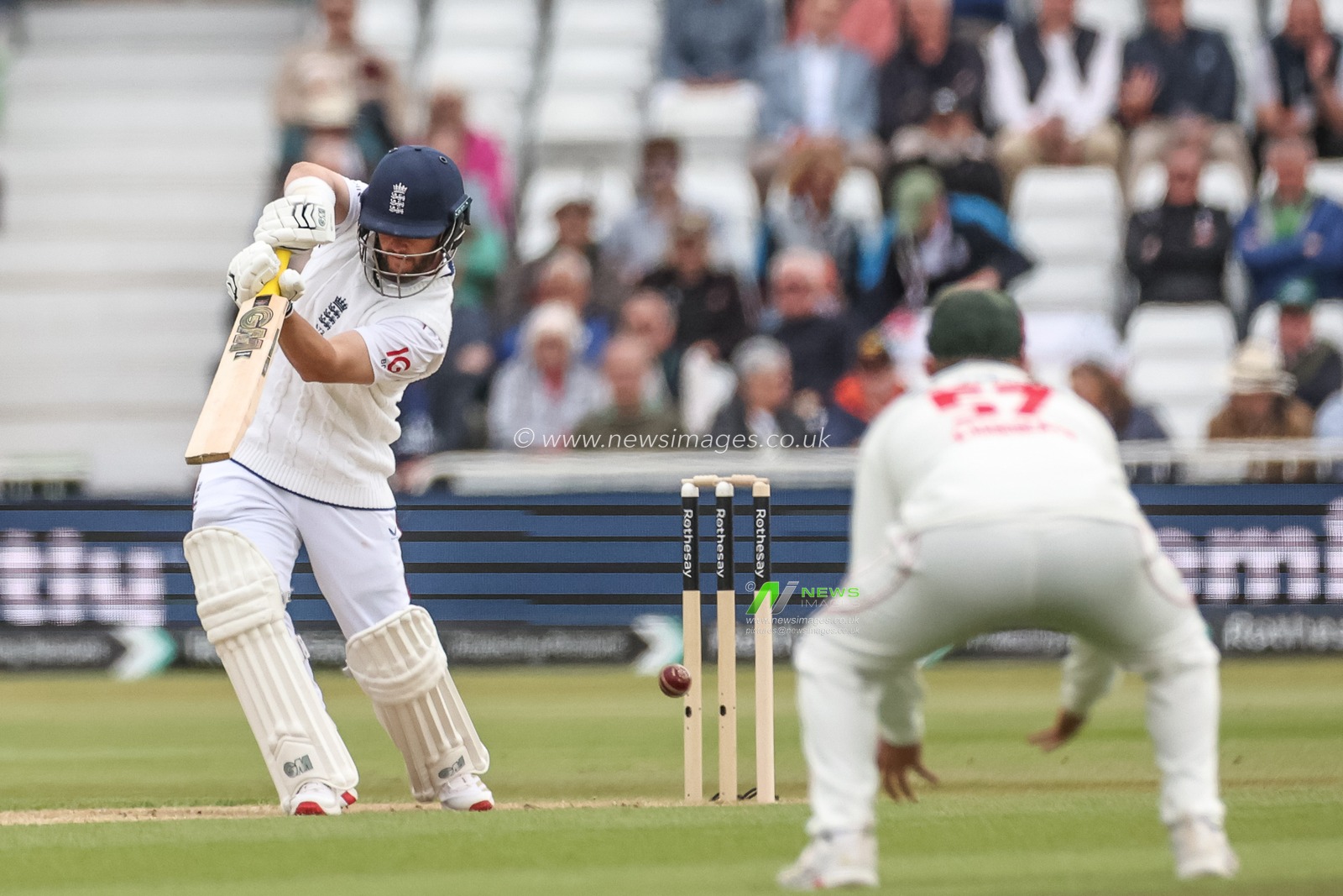 Ben Duckett of England hits a four (4) during the Rothesay Test Match Day 1 England vs Zimbabwe at Trent Bridge, Nottingham, United Kingdom, 22nd May 2025

(Photo by Mark Cosgrove/News Images)