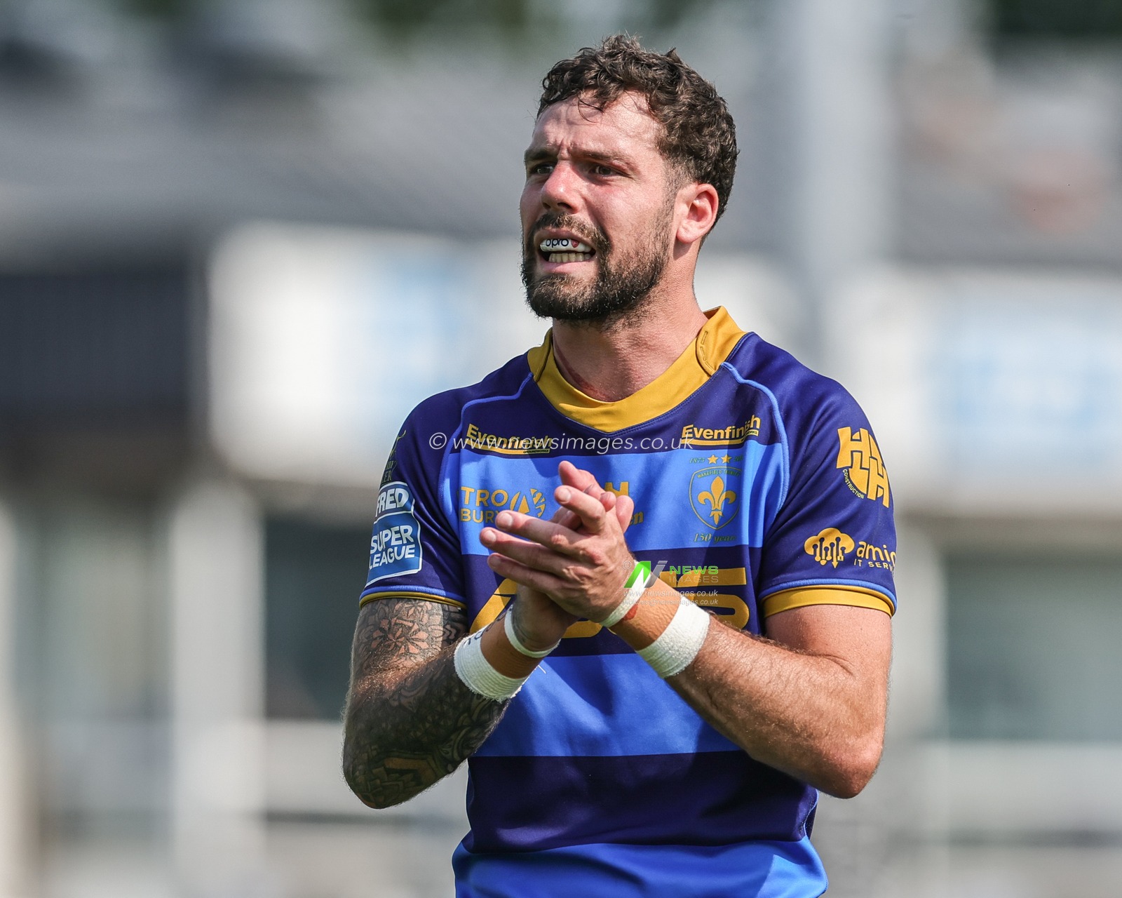 Will Dagger #33 of Wakefield Trinity gees up the home fans as Trinity score a penalty and level up 14-14 during the Betfred Super League Round 15 match Wakefield Trinity vs Leeds Rhinos at The Be Well Support Stadium, Wakefield, United Kingdom, 11th June 2023

(Photo by Mark Cosgrove/News Images)