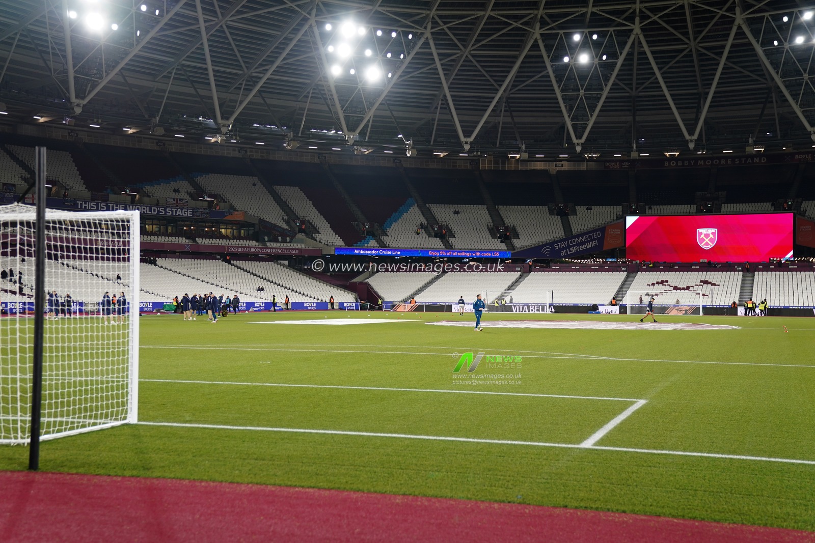 General view of the London Stadium ahead of the Premier League match West Ham United vs Nottingham Forest at London Stadium, London, United Kingdom, 6th January 2026

(Photo by Harvey Murphy/News Images)

*** GER AUT SUI OUT ***