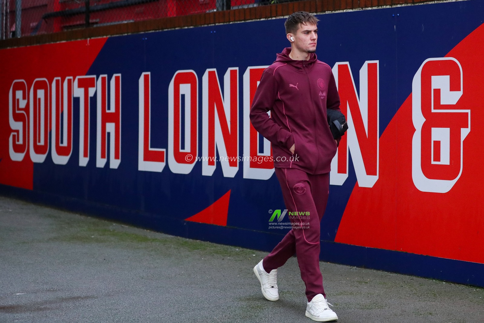 Maximo Perrone of Manchester City arrives at Selhurst Park prior to the Premier League match Crystal Palace vs Manchester City at Selhurst Park, London, United Kingdom, 7th December 2024

(Photo by Izzy Poles/News Images)
