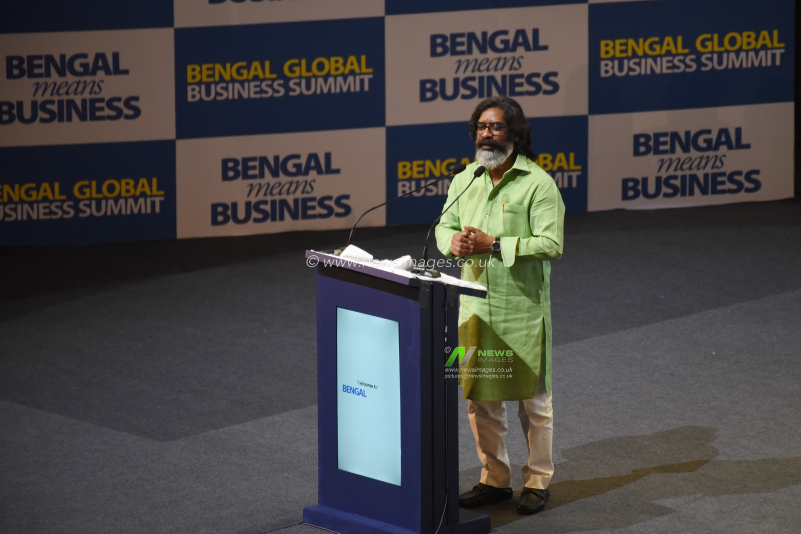  Jharkhand Chief Minister Hemant Soren addresses during the Bengal Global Business Summit, in Kolkata, Wednesday, Feb. 5, 2025. Pictures by Debajyoti Chakraborty.(Photo: Debajyoti Chakraborty/News Images)