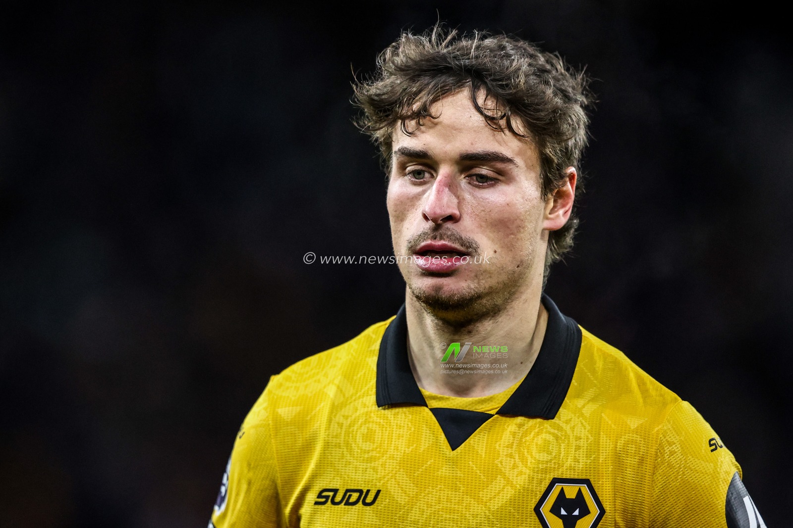 Hugo Bueno of Wolverhampton Wanderers during the Premier League match Wolverhampton Wanderers vs West Ham United at Molineux, Wolverhampton, United Kingdom, 3rd January 2026

(Photo by Alfie Cosgrove/News Images)

*** GER AUT SUI OUT ***