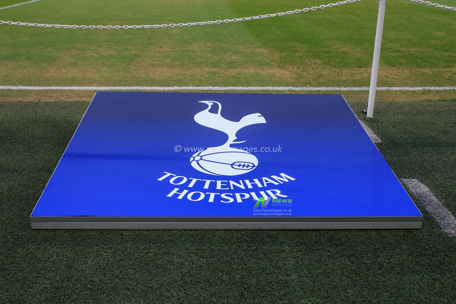 3rd October 2018, Wembley Stadium, London, England; UEFA Champions League, Tottenham v Barcelona ; Tottenham's pitch banner 

Credit: Mark Cosgrove/News Images