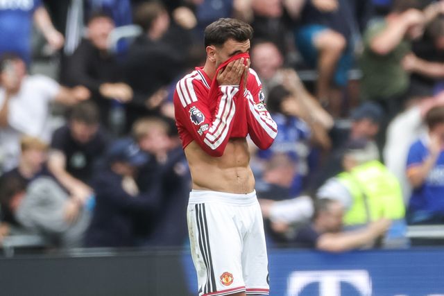 A dejected Bruno Fernandes of Manchester United after Ainsley Maitland-Niles (not pictured)  scores an equaliser during the Premier League match Everton vs Manchester United at Hill Dickinson Stadium, Liverpool, United Kingdom on 06 September 2026

(Photo by Mark Cosgrove/News Images)