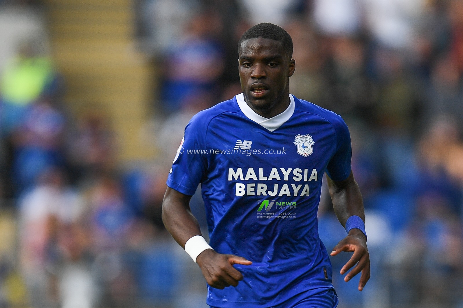Niels Nkounkou #37 of Cardiff City  during the Sky Bet Championship match Cardiff City vs Burnley at Cardiff City Stadium, Cardiff, United Kingdom, 1st October 2022

(Photo by Mike Jones/News Images)