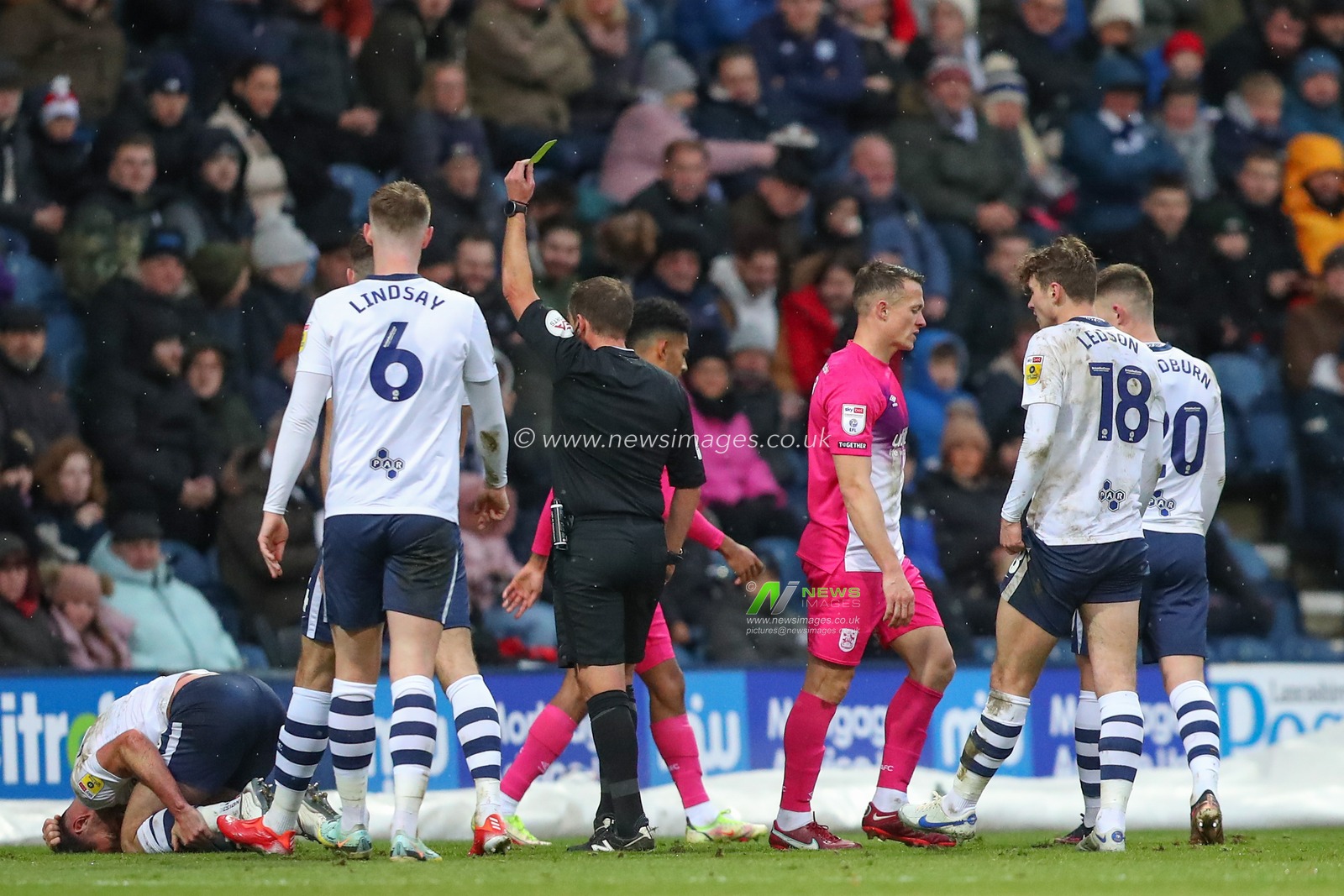 Jonathan Hogg #6 of Huddersfield Town receives a yellow card from referee Geoff Eltringham during the Sky Bet Championship match Preston North End vs Huddersfield Town at Deepdale, Preston, United Kingdom, 26th December 2022

(Photo by Gareth Evans/News Images)