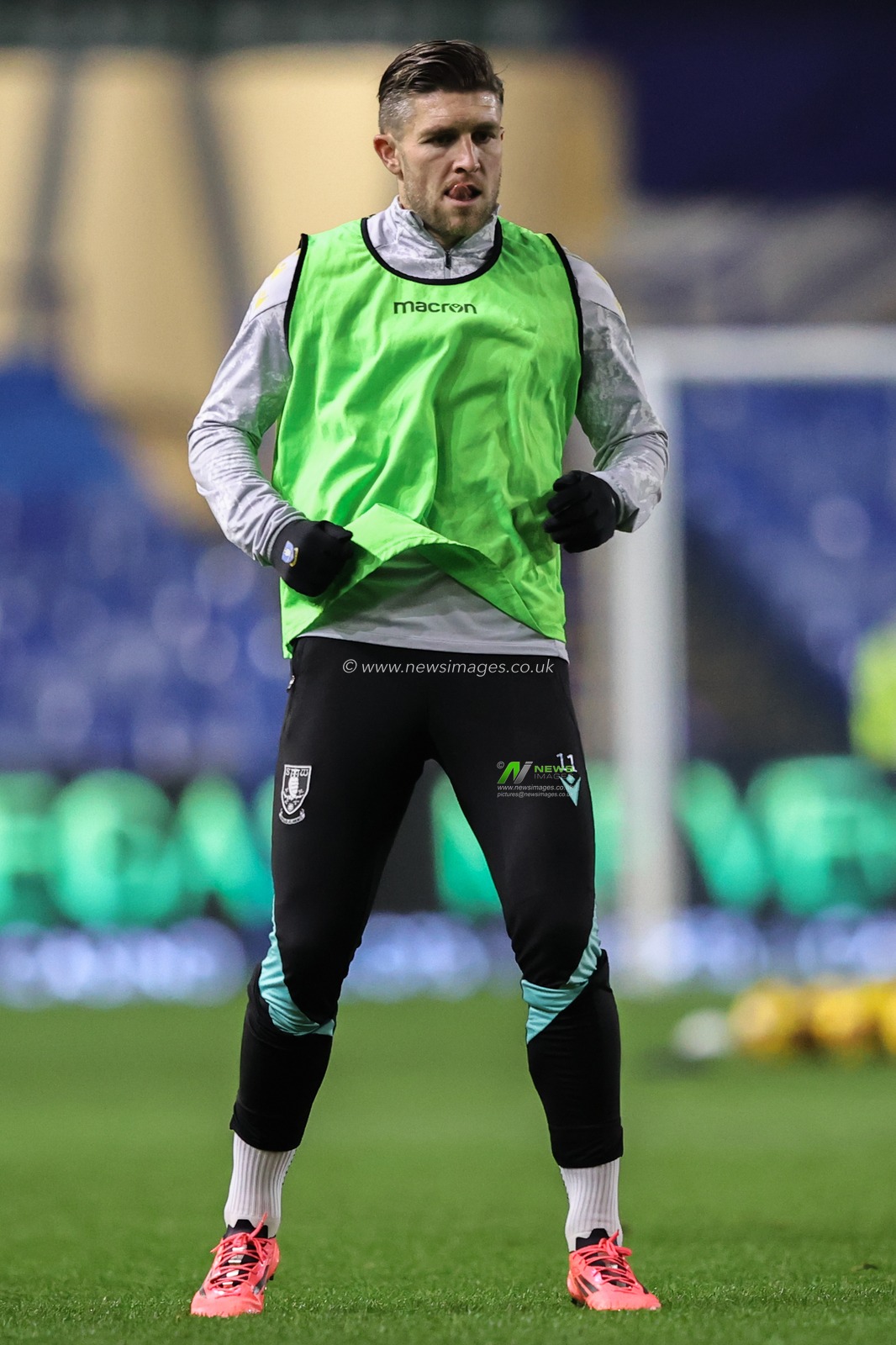 Josh Windass of Sheffield Wednesday in the pregame warmup session during the Sky Bet Championship match Sheffield Wednesday vs Norwich City at Hillsborough, Sheffield, United Kingdom, 5th November 2024

(Photo by Alfie Cosgrove/News Images)