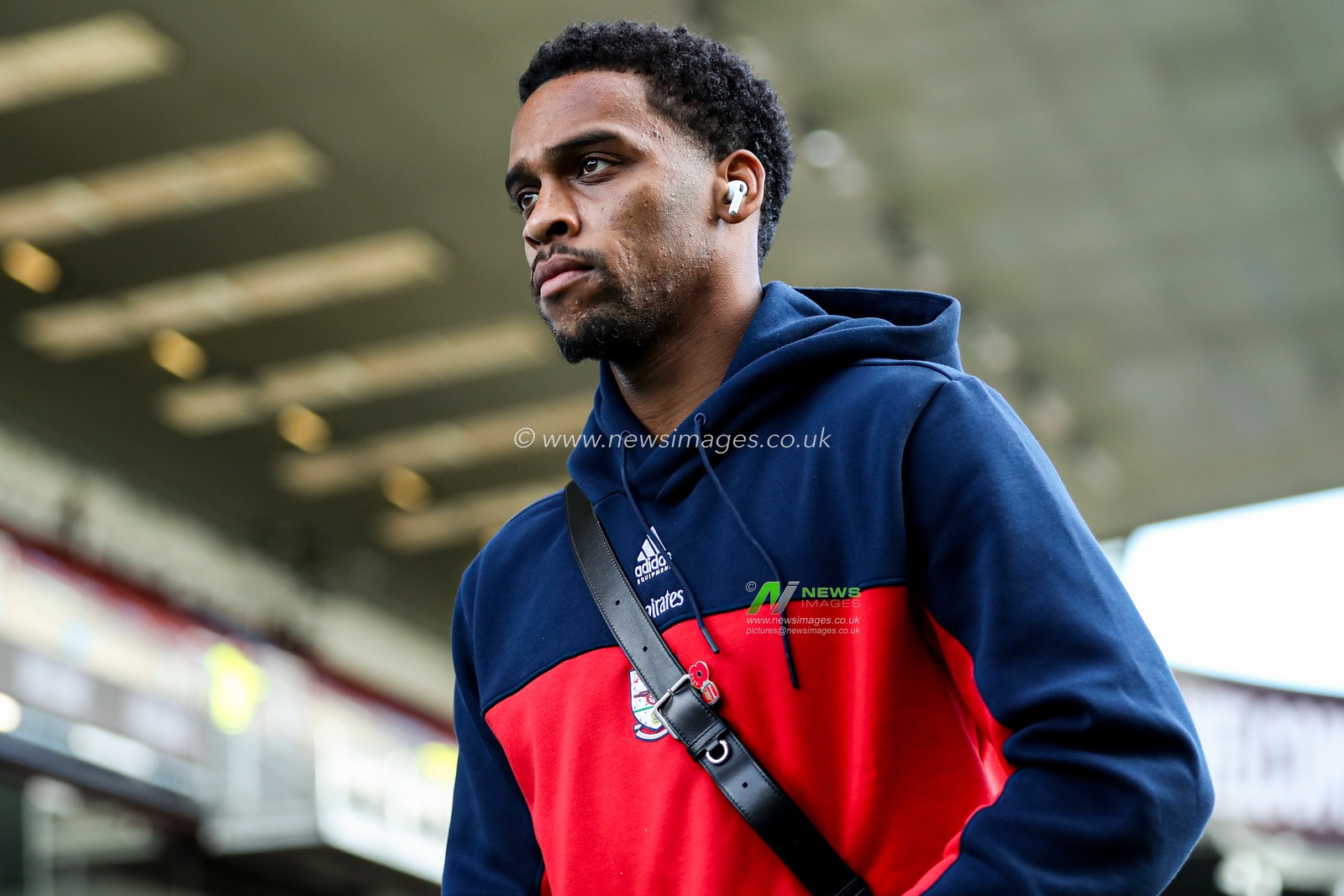 Jurrien Timber of Arsenal arrives at stadium ahead of the Premier League match Burnley vs Arsenal at Turf Moor, Burnley, United Kingdom, 1st November 2025

(Photo by Jorge Horsted/News Images)

*** GER AUT SUI OUT ***