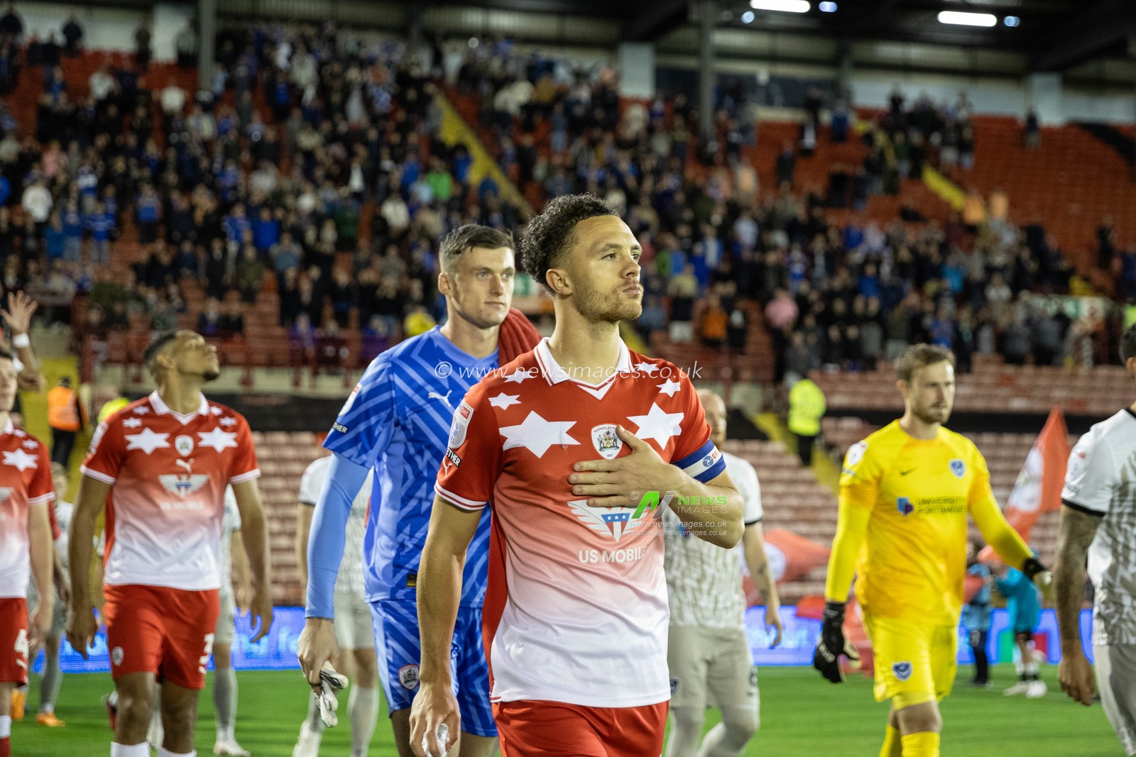 Jordan Williams #2 of Barnsley during the Sky Bet League 1 match Barnsley vs Portsmouth at Oakwell, Barnsley, United Kingdom, 19th September 2023

(Photo by Mark Cosgrove/News Images)