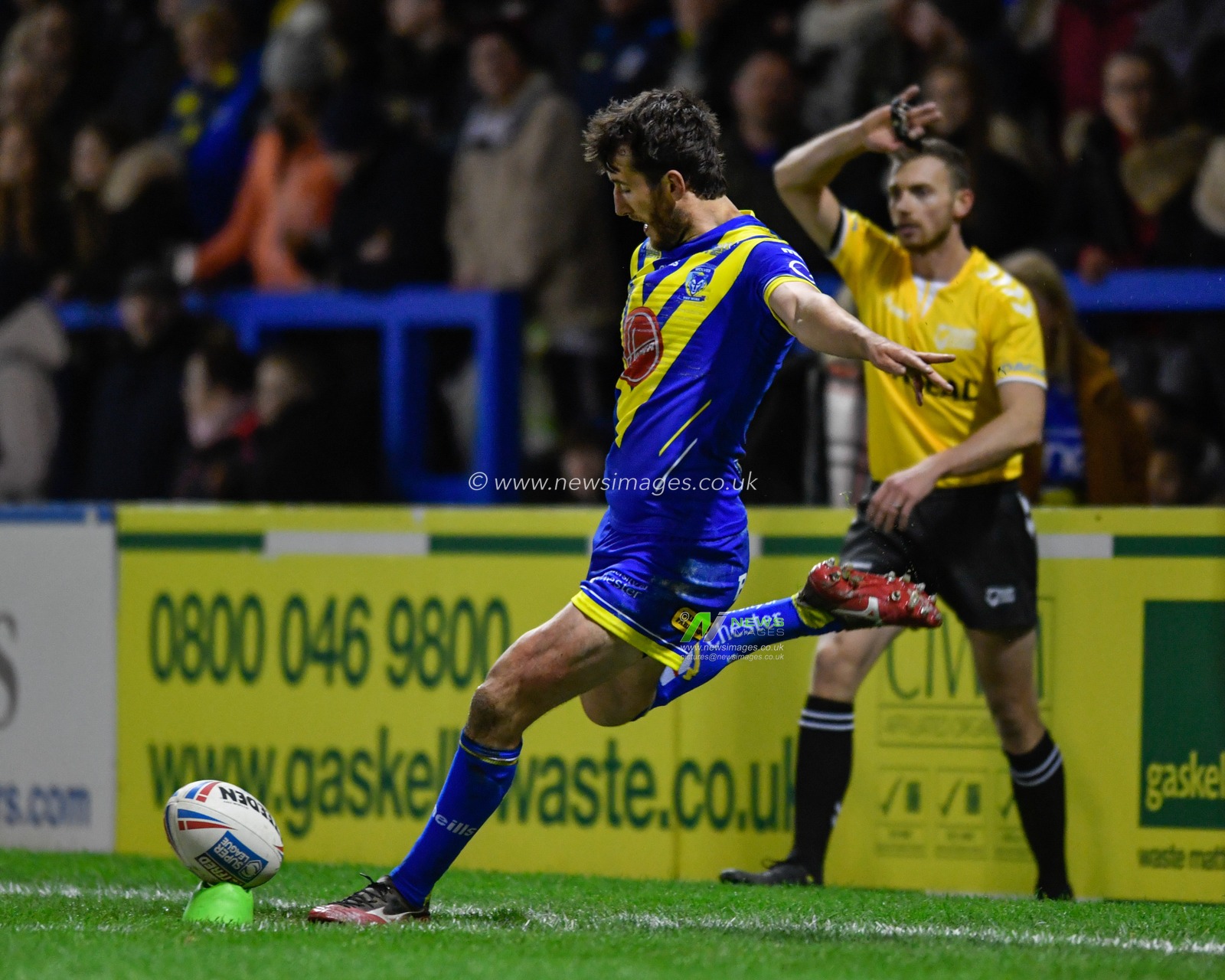 21st February 2020, Halliwell Jones Stadium, Warrington, England; Betfred Super League, Warrington Wolves v Toronto Wolfpack : Stefan Ratchford (1) of Warrington Wolves successfully converts a try