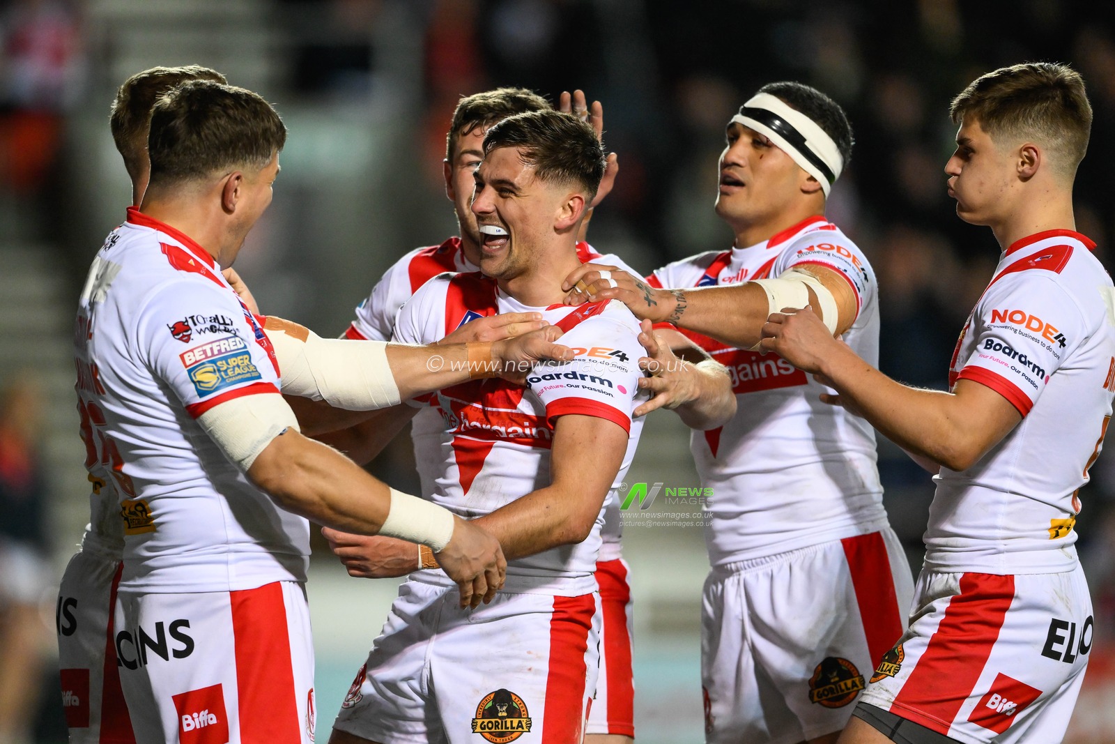 Lewis Dodd #7 of St. Helens goes over for a try during the Betfred Super League Round 3 match St Helens vs Leeds Rhinos at Totally Wicked Stadium, St Helens, United Kingdom, 3rd March 2023

(Photo by Craig Thomas/News Images)