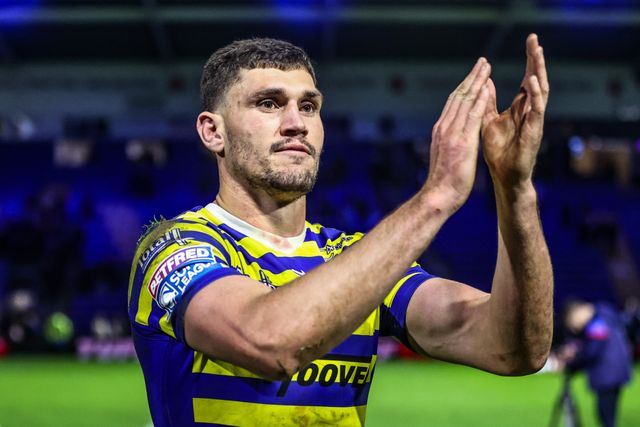 Sam Stone of Warrington Wolves applauds the fans after the game during the Betfred Super League Round 3 match Warrington Wolves vs Wakefield Trinity at The Halliwell Jones Stadium, Warrington, United Kingdom on 28 February 2026

(Photo by Alfie Cosgrove/News Images)