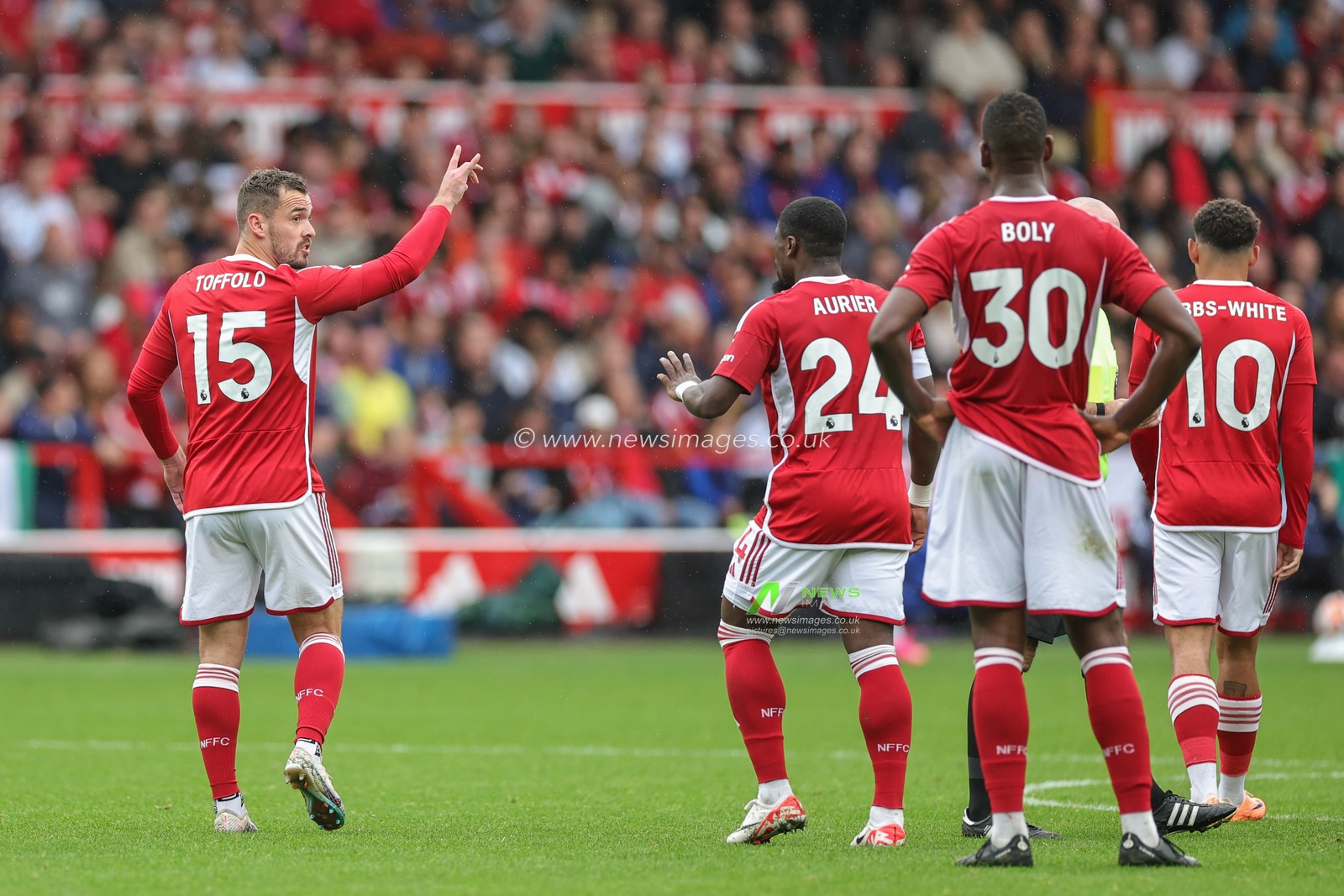 Harry Toffolo #15 of Nottingham Forest talks with teammates during the Premier League match Nottingham Forest vs Brentford at City Ground, Nottingham, United Kingdom, 1st October 2023

(Photo by Mark Cosgrove/News Images)