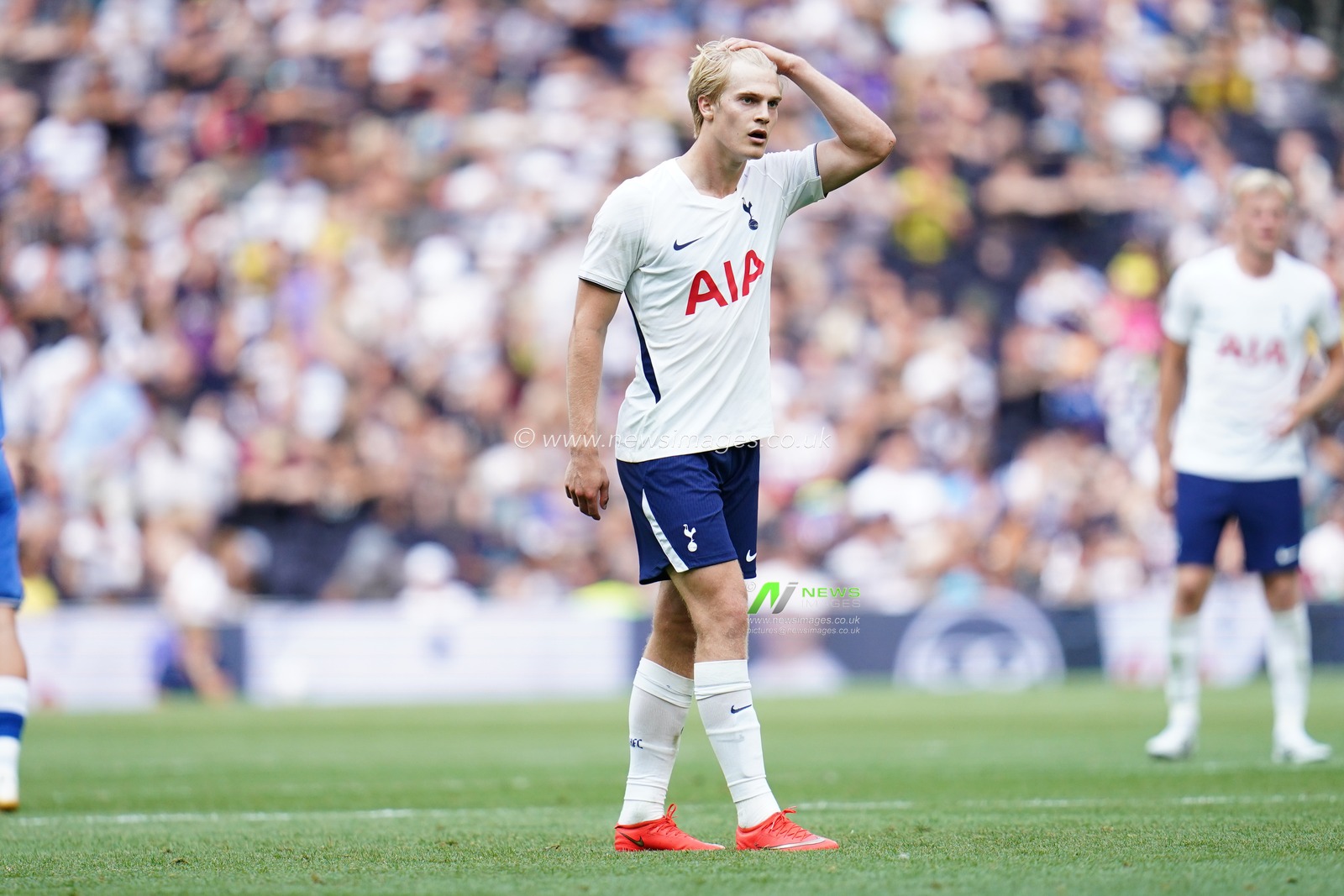 Lucas Bergvall of Tottenham Hotspur during the pre-season friendly match Tottenham Hotspur vs Hoffenheim at Tottenham Hotspur Stadium, London, United Kingdom on 15 August 2026

(Photo by Harvey Murphy/News Images)