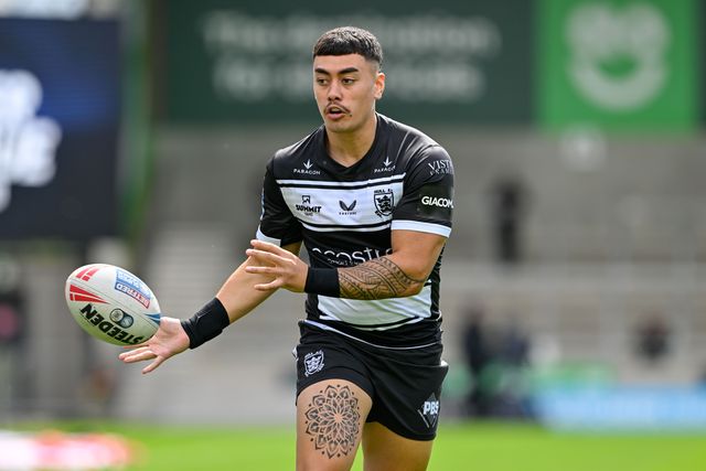 Tiaki Chan of Hull FC warms up ahead of the Betfred Super League Round 16 match Salford Red Devils vs Hull FC at Salford Community Stadium, Eccles, United Kingdom, 7th July 2024

(Photo by Cody Froggatt/News Images)