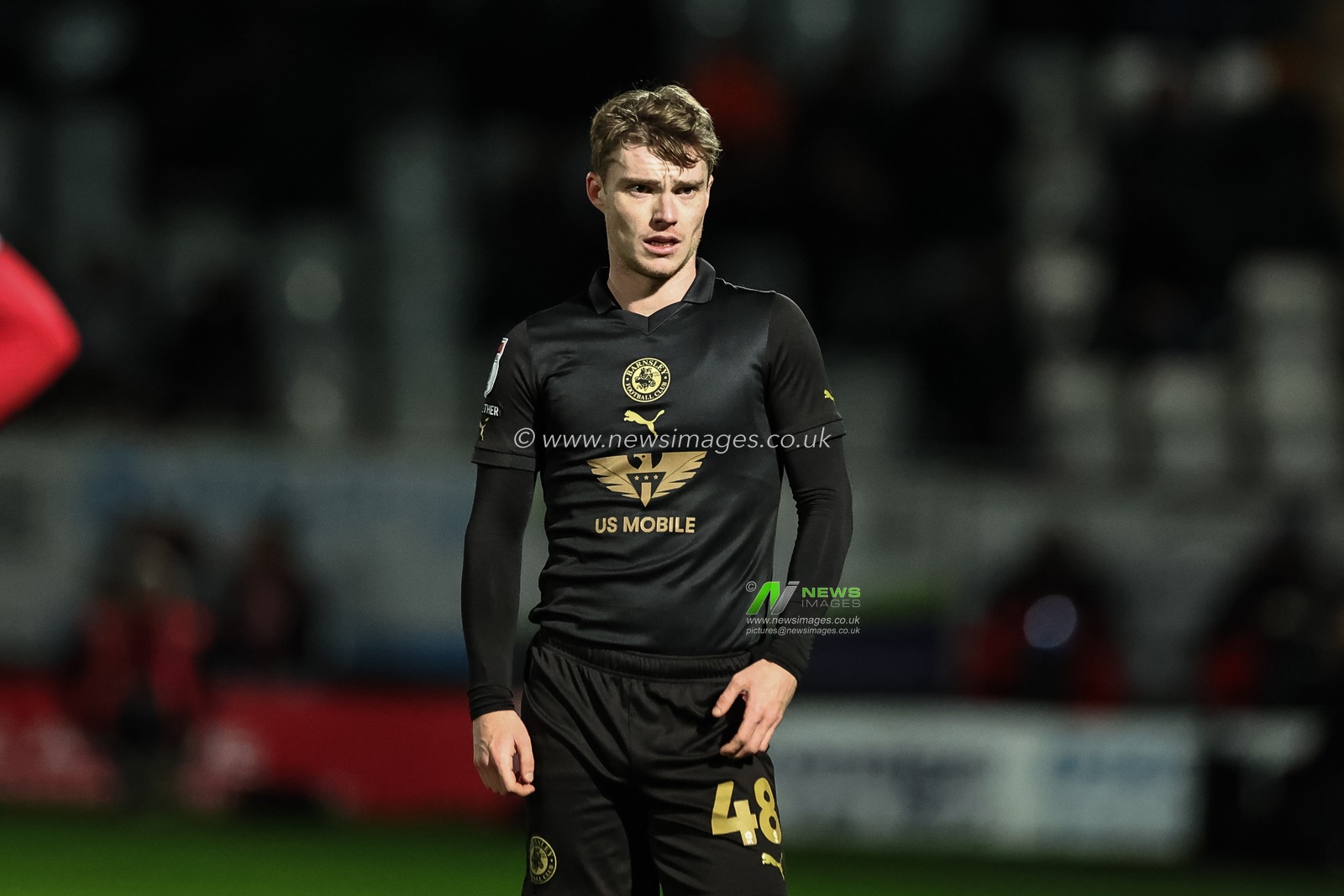 Luca Connell of Barnsley during the Sky Bet League 1 match Stevenage vs Barnsley at Lamex Stadium, Stevenage, United Kingdom, 9th April 2024

(Photo by Mark Cosgrove/News Images)