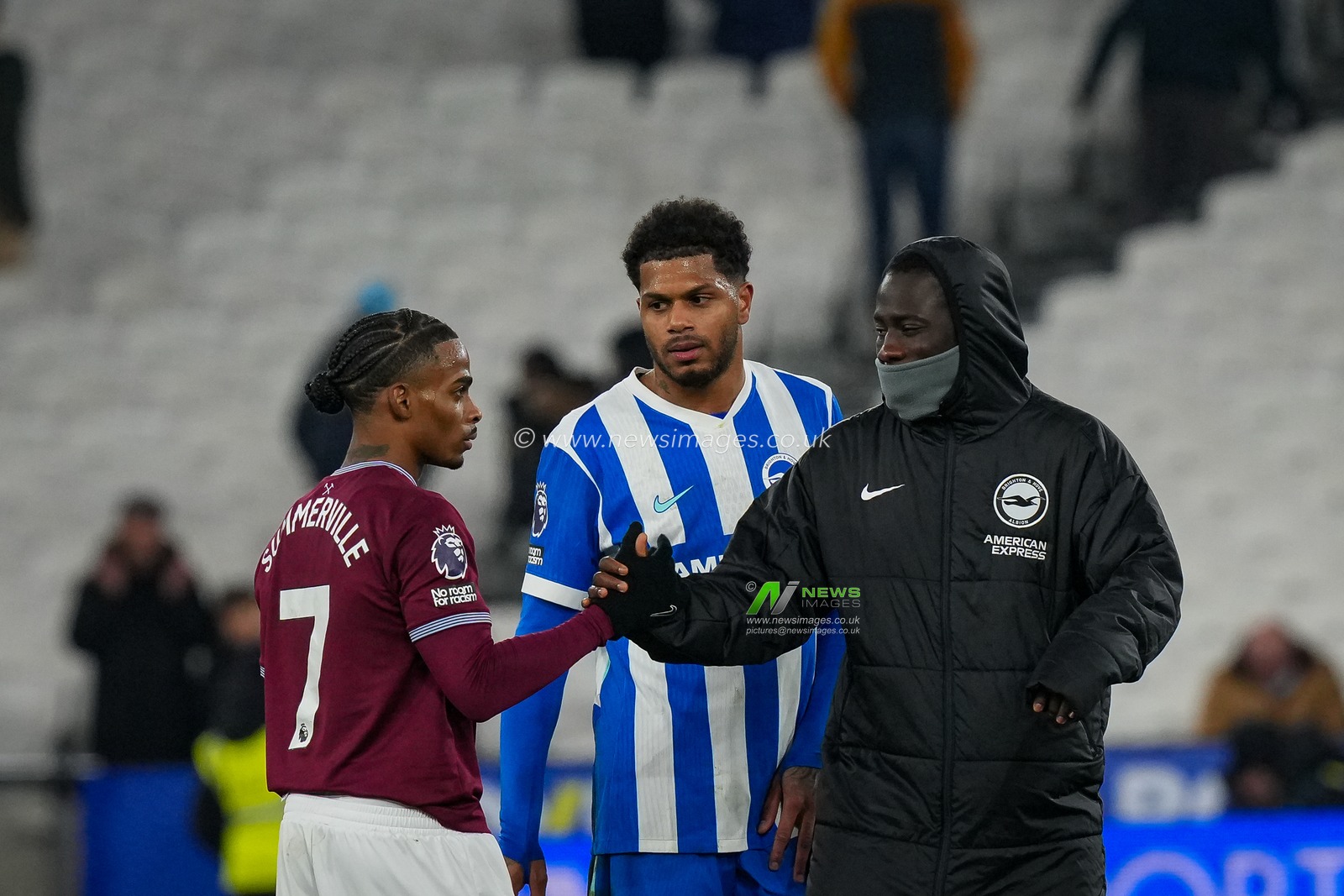 Yankuba Minteh of Brighton & Hove Albion shakes hands with Crysencio Summerville of West Ham United and Georginio Rutter of Brighton & Hove Albion during the Premier League match West Ham United vs Brighton and Hove Albion at London Stadium, London, United Kingdom, 30th December 2025

(Photo by Maynard Manyowa/News Images)

*** GER AUT SUI OUT ***