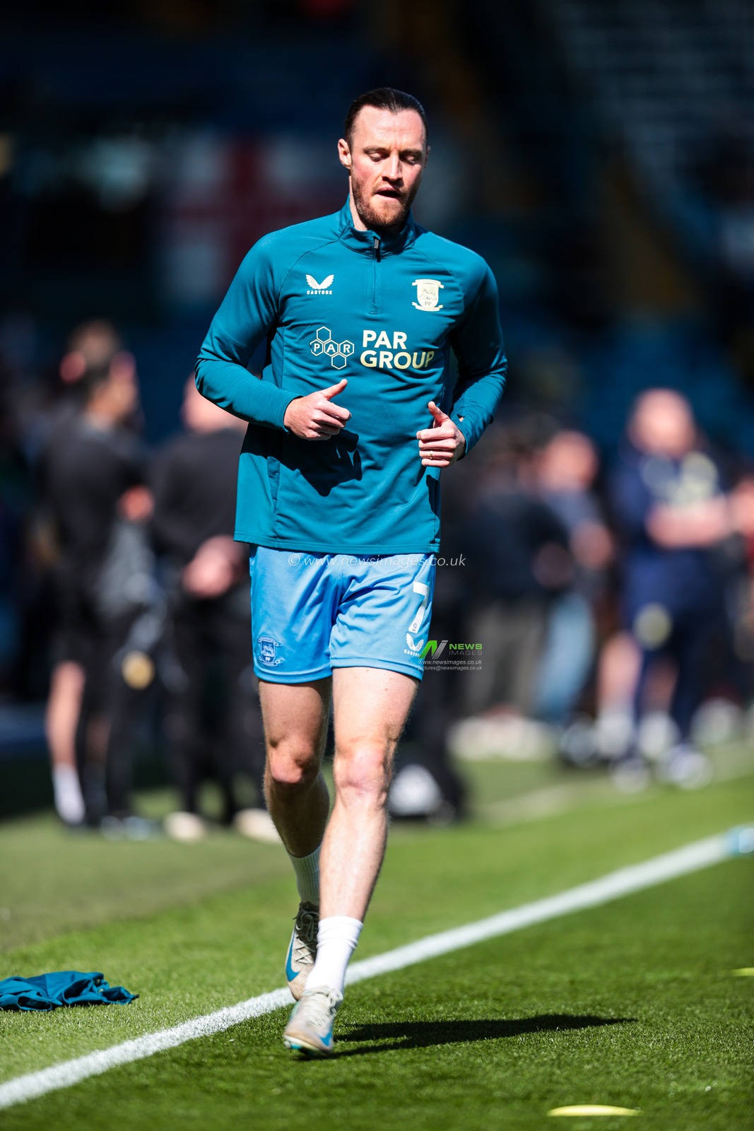 Will Keane of Preston North End in the pregame warmup session during the Sky Bet Championship match Leeds United vs Preston North End at Elland Road, Leeds, United Kingdom, 12th April 2025

(Photo by Richard Bierton/News Images)