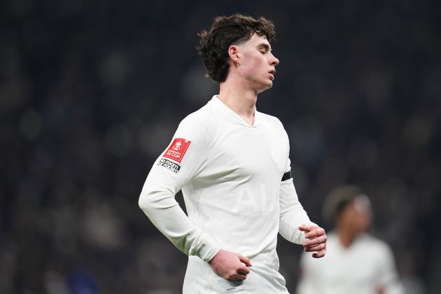 Archie Gray of Tottenham Hotspur during the Emirates FA Cup Third Round match Tottenham Hotspur vs Aston Villa at Tottenham Hotspur Stadium, London, United Kingdom, 10th January 2026

(Photo by Harvey Murphy/News Images)