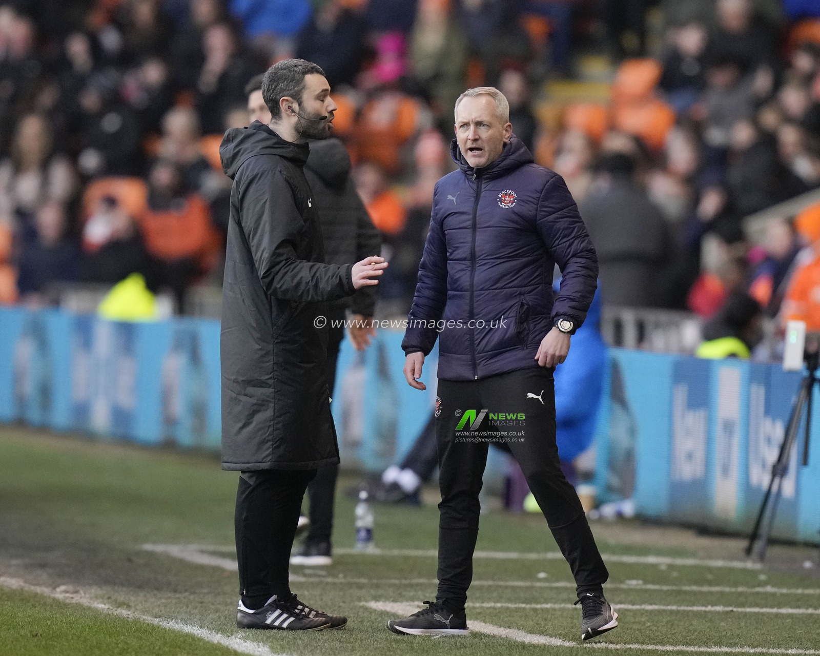 Neil Critchley, manager of Blackpool is spoken to by the fourth official during the Sky Bet League 1 match Blackpool vs Oxford United at Bloomfield Road, Blackpool, United Kingdom, 10th February 2024

(Photo by Steve Flynn/News Images)