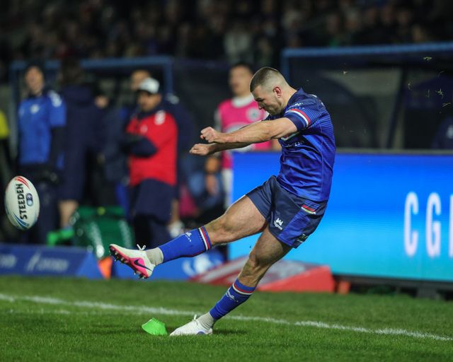 Max Jowitt of Wakefield Trinity converts for a goal during the Betfred Super League Round 1 match Wakefield Trinity vs Toulouse Olympique at DIY Kitchens Stadium, Wakefield, United Kingdom on 14 February 2026

(Photo by Richard Bierton/News Images)