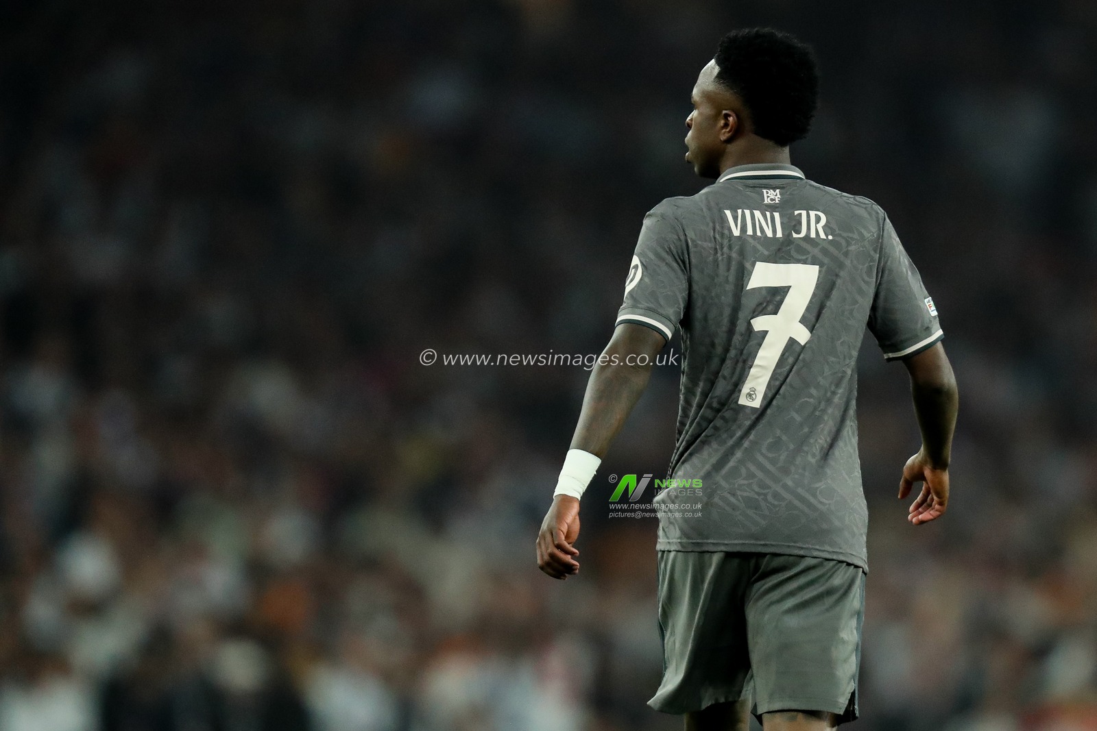 VinÃ­cius JÃºnior of Real Madrid looks onl during the UEFA Champions League Quarter-finals match Arsenal vs Real Madrid at Emirates Stadium, London, United Kingdom, 8th April 2025

(Photo by Izzy Poles/News Images)