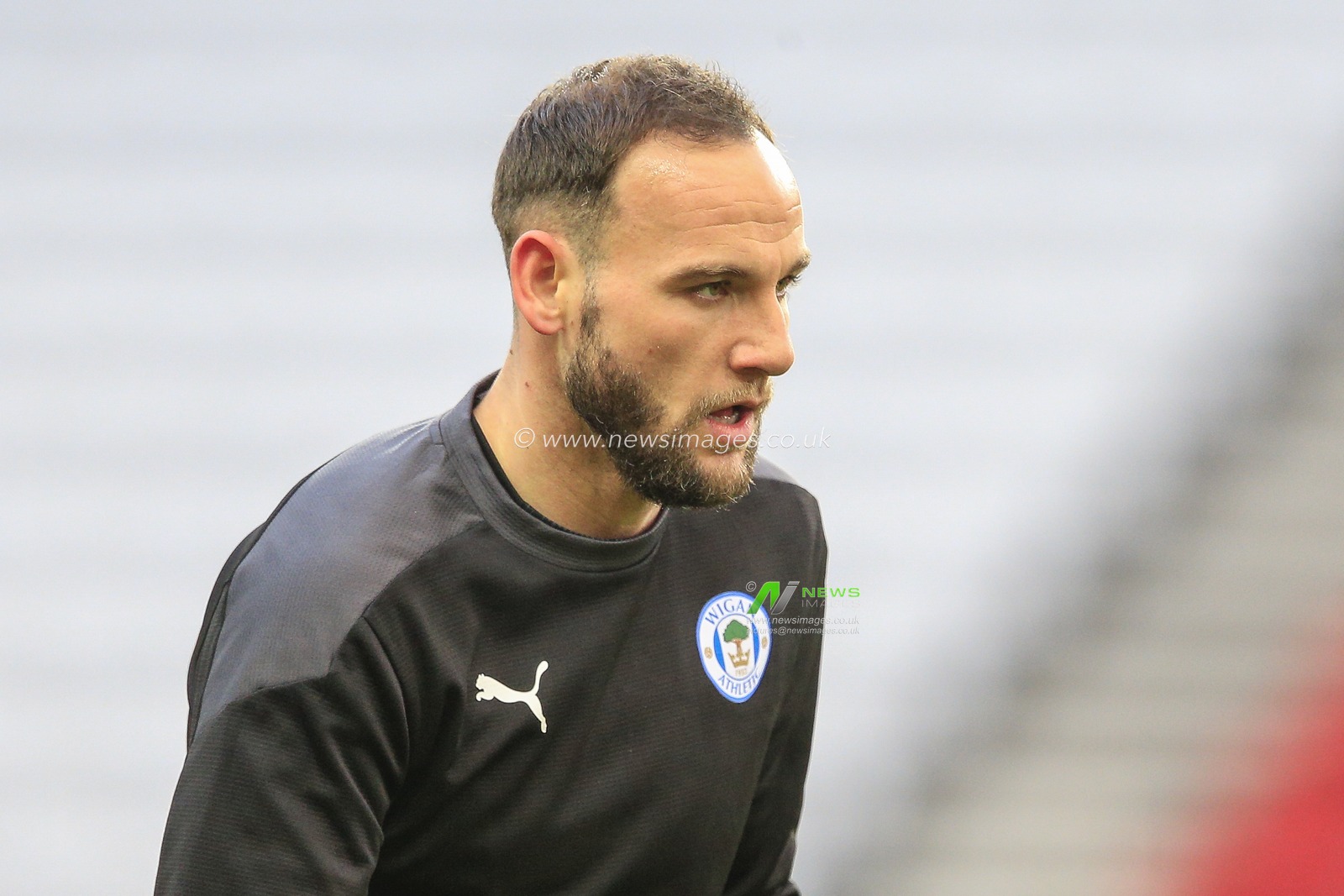 Dan Gardner #15 of Wigan Athletic during the pre-game warmup