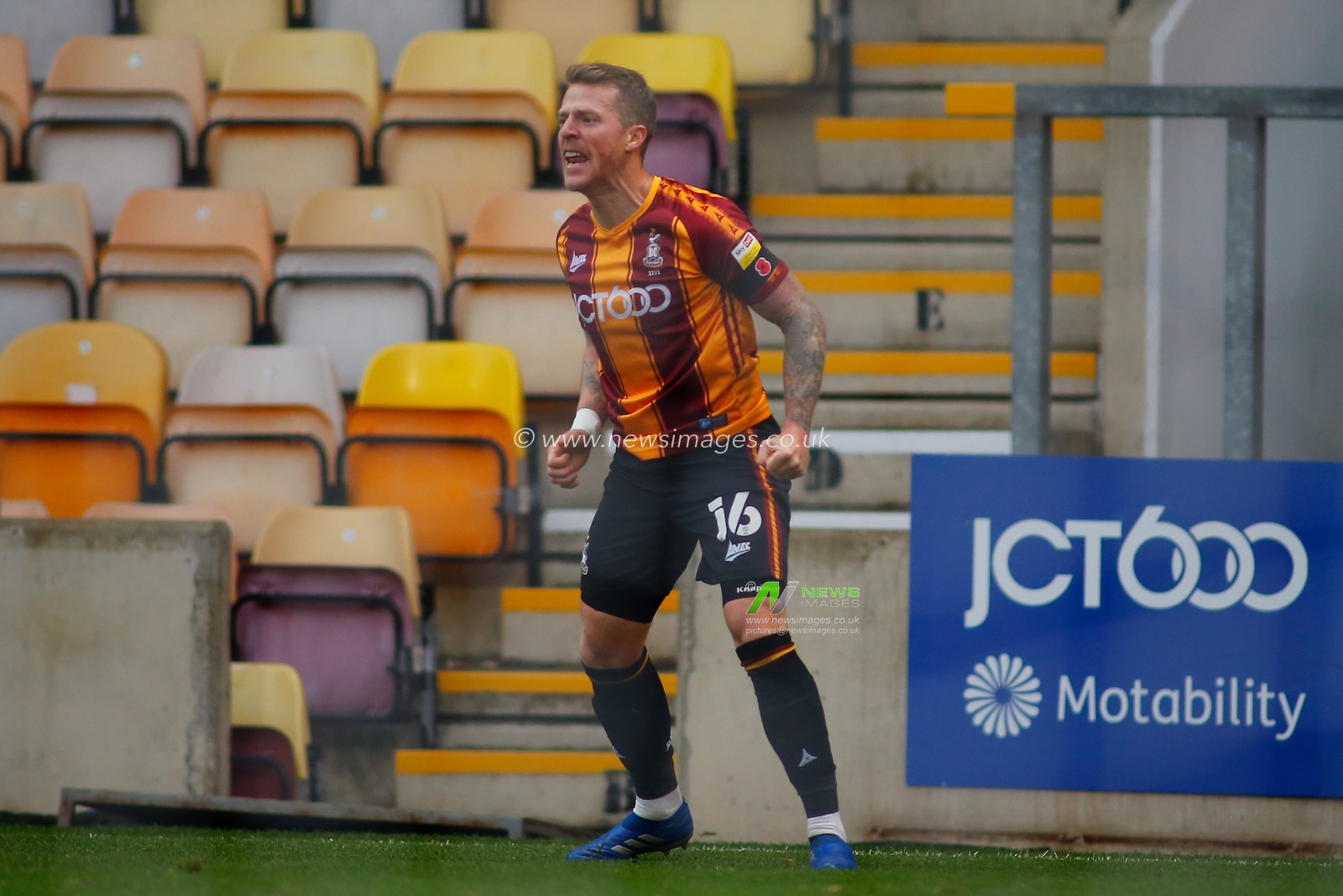 Goal Billy Clarke #16 of Bradford City celebrates making it 1-0