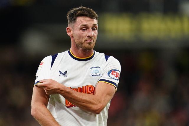 Jordan Thompson of Preston North End during the Sky Bet Championship match Watford vs Preston North End at Vicarage Road, Watford, United Kingdom on 08 September 2026

(Photo by Harvey Murphy/News Images)
