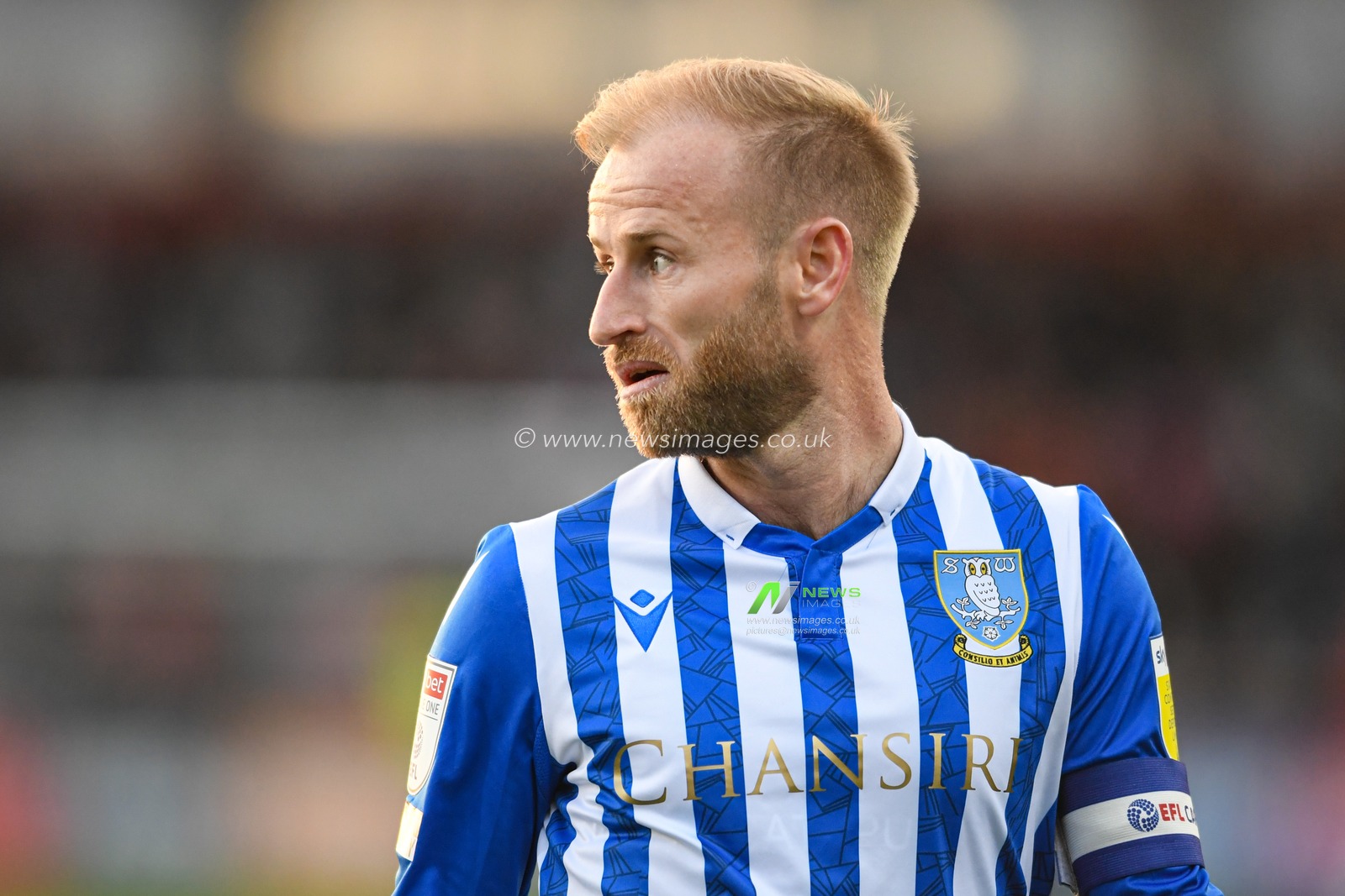 Barry Bannan #10 of Sheffield Wednesday in action during the game