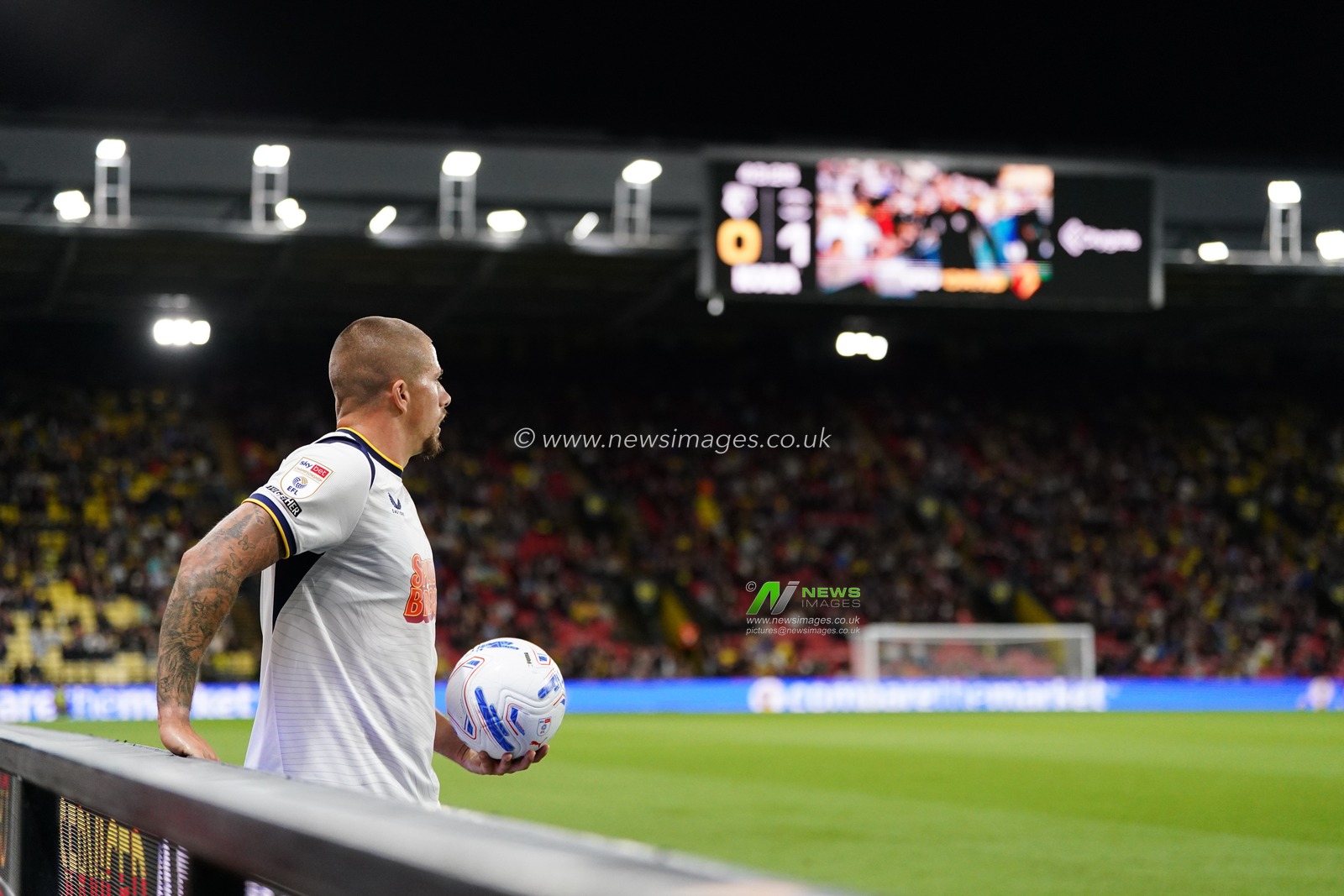 Harry Clarke of Preston North End prepares to take throw in during the Sky Bet Championship match Watford vs Preston North End at Vicarage Road, Watford, United Kingdom on 08 September 2026

(Photo by Harvey Murphy/News Images)