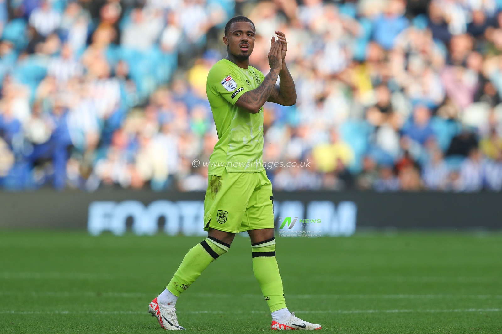Josh Koroma #10 of Huddersfield Town applauds the travelling fans as he is substituted during the Sky Bet Championship match Sheffield Wednesday vs Huddersfield Town at Hillsborough, Sheffield, United Kingdom, 7th October 2023

(Photo by Gareth Evans/News Images)