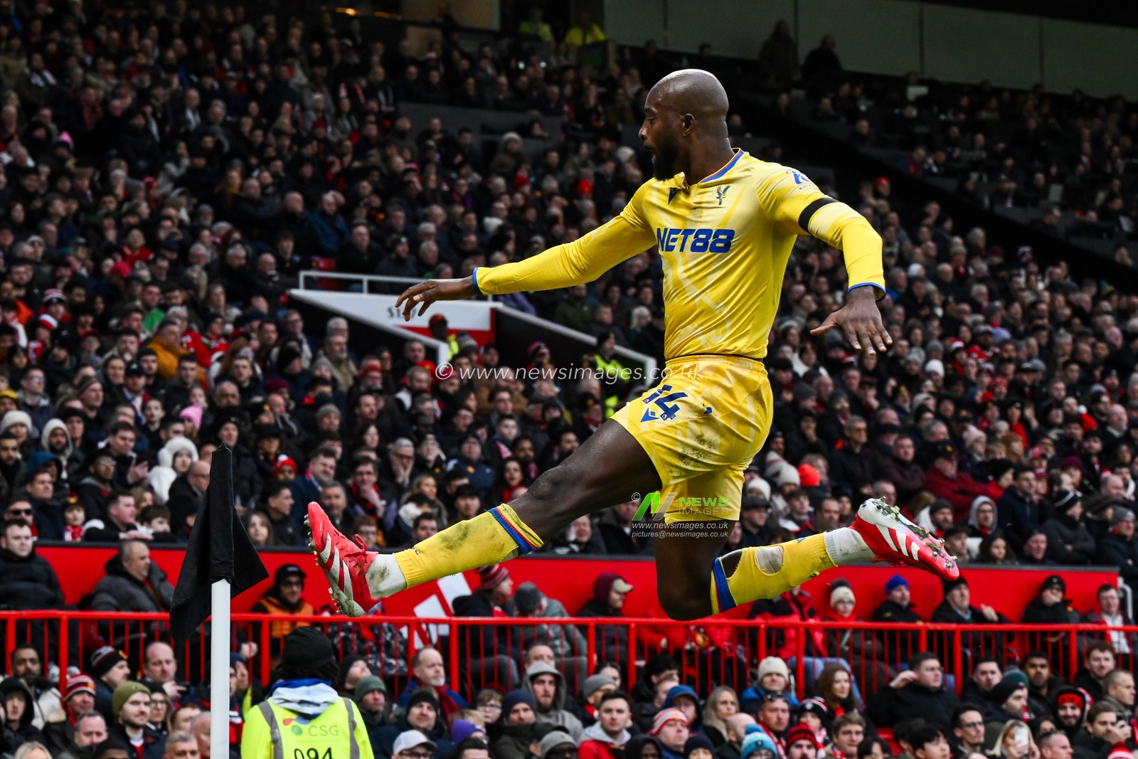 Jean-Philippe Mateta of Crystal Palace celebrates his goal to make it 0-1 during the Premier League match Manchester United vs Crystal Palace at Old Trafford, Manchester, United Kingdom, 2nd February 2025

(Photo by Craig Thomas/News Images)