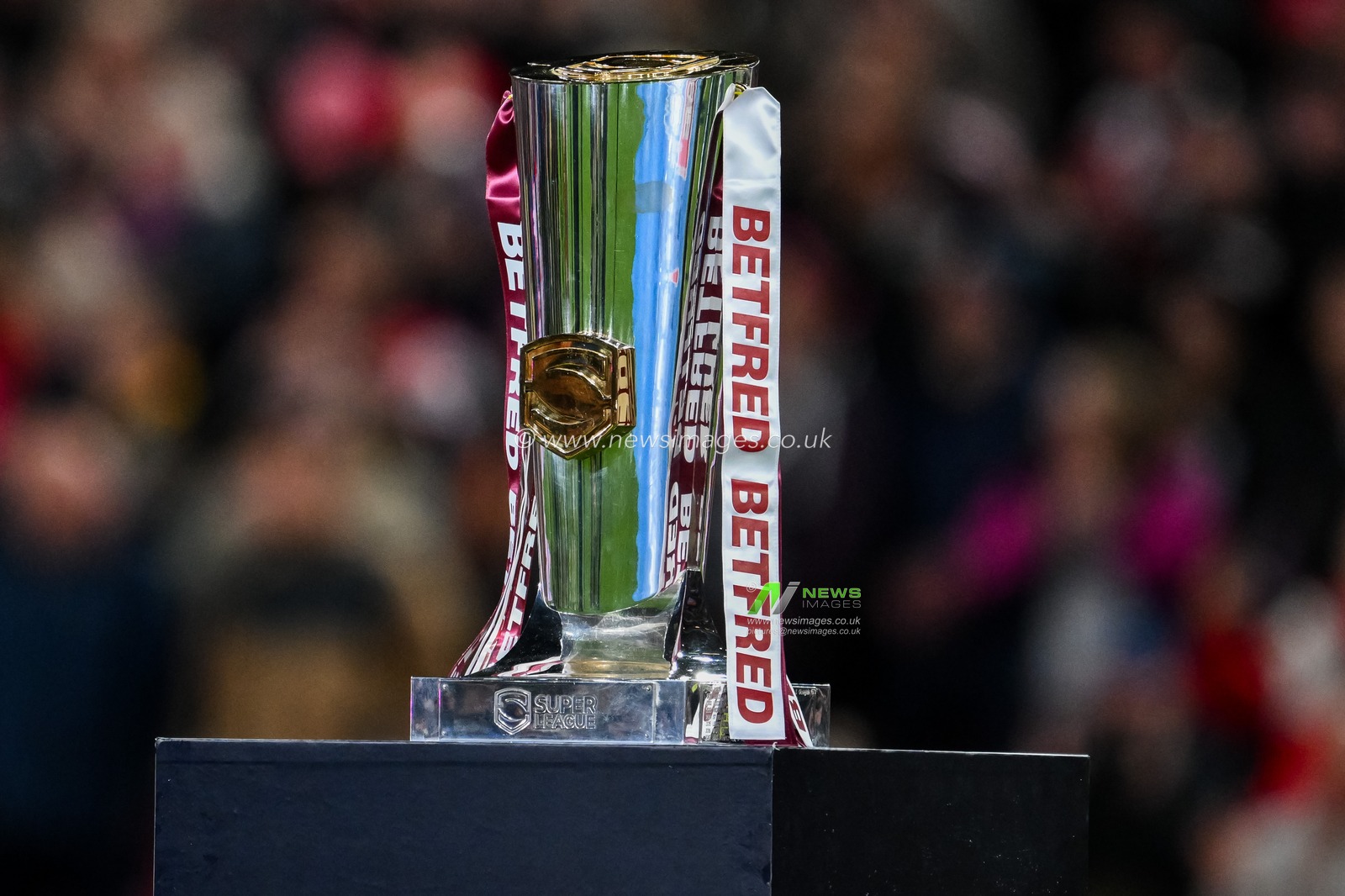 A detailed view of the Grand Final trophy following the Betfred Super League Grand Final match Wigan Warriors vs Hull KR at Old Trafford, Manchester, United Kingdom, 12th October 2024

(Photo by Craig Thomas/News Images)