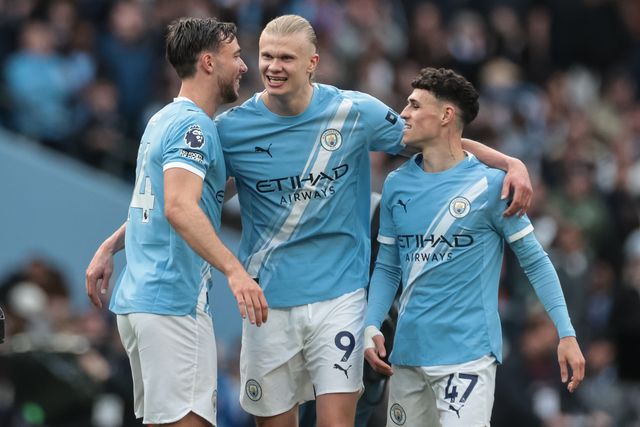 Nico Gonzalez of Manchester City Erling Haaland of Manchester City and Phil Foden of Manchester City celebrate winning during the Premier League match Manchester City vs Arsenal at Etihad Stadium, Manchester, United Kingdom on 19 April 2026

(Photo by Mark Cosgrove/News Images)