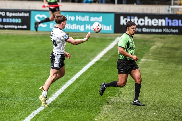 Logan Moy of Hull FC celebrates his try during the Betfred Super League round 6 match Hull FC vs Catalans Dragons at MKM Stadium, Hull, United Kingdom on 29 March 2026

(Photo by Alfie Cosgrove/News Images)
