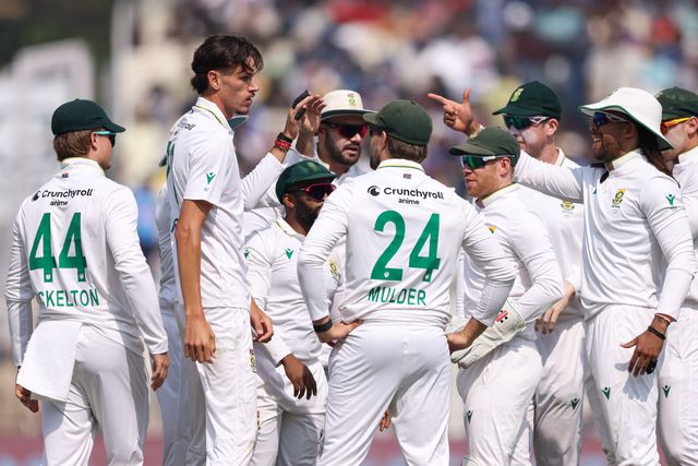 Marco Jansen of South Africa takes wicket of Yashasvi Jaiswal of India and celebrates with Tony de Zorzi of South Africa  during the IDFC First Bank Test Day 3 match India vs South Africa at Eden Gardens, Kolkata, India, 16th November 2025

(Photo by Shubhajit Roy Karmakar/News Images)