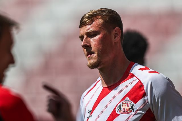 Daniel Ballard of Sunderland in the pregame warmup session during the Pre-season friendly match Sunderland vs Real Betis at Stadium Of Light, Sunderland, United Kingdom, 2nd August 2025

(Photo by Alfie Cosgrove/News Images)