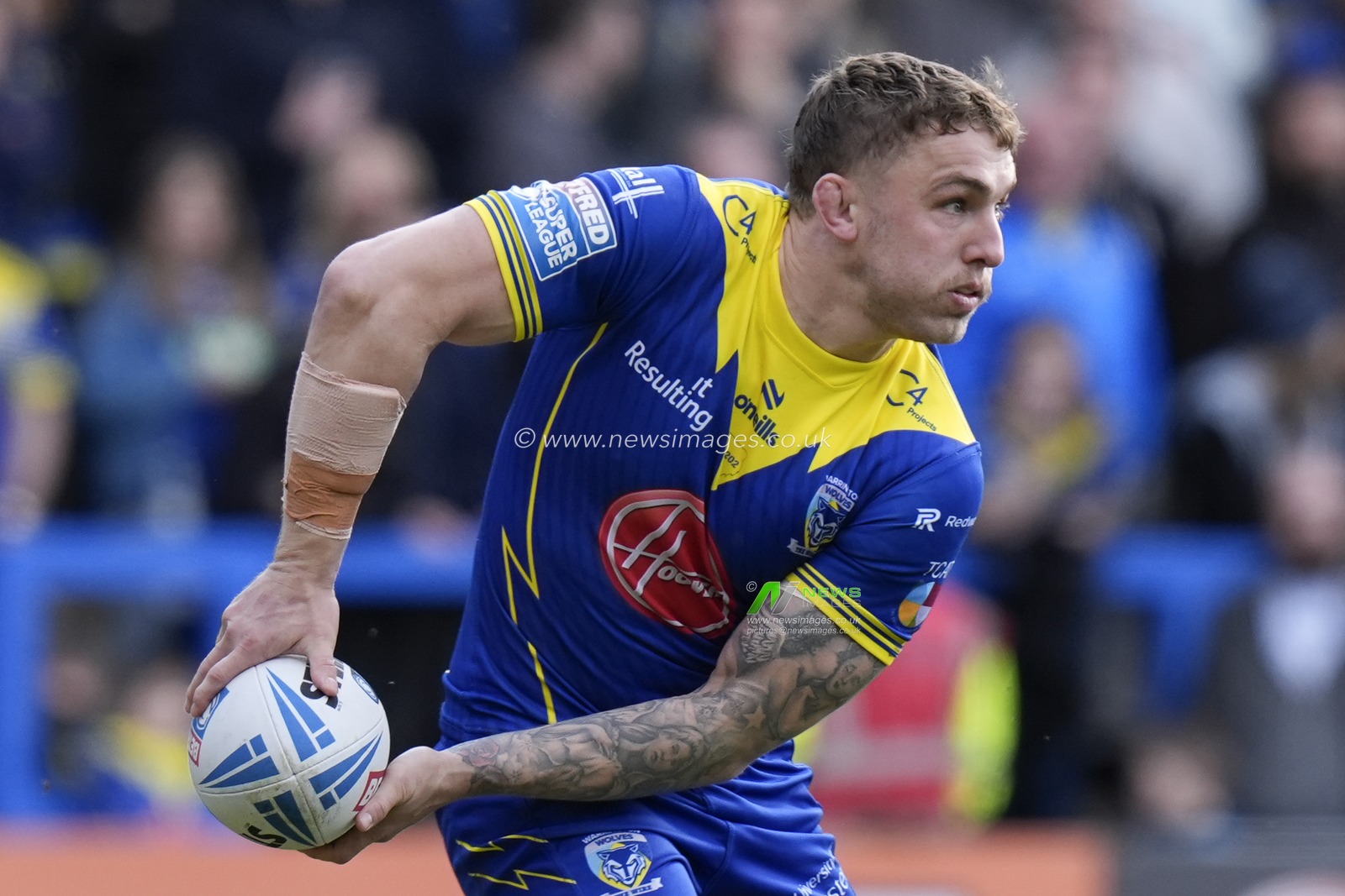 Sam Powell of Warrington Wolves during the Betfred Super League Round 8 match Warrington Wolves vs Leigh Leopards at Halliwell Jones Stadium, Warrington, United Kingdom, 20th April 2024

(Photo by Steve Flynn/News Images)