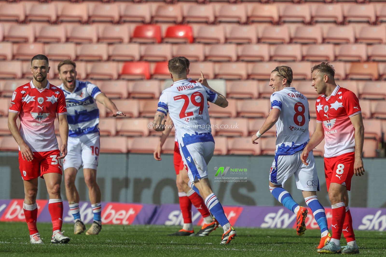 Lewis Wing of Reading celebrates his goal to make it 1-2 during the Sky Bet League 1 match Barnsley vs Reading at Oakwell, Barnsley, United Kingdom, 13th April 2024

(Photo by Alfie Cosgrove/News Images)