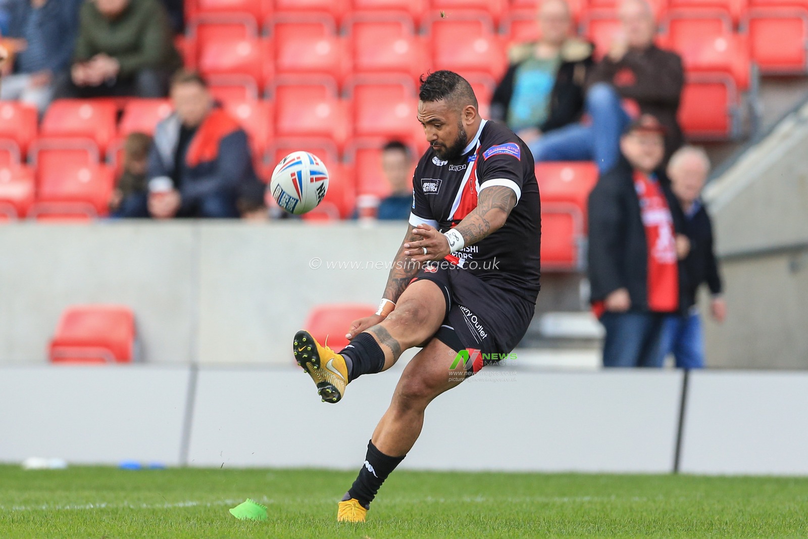 16th June 2019 ,  AJ Bell Stadium, Salford, England;  Betfred Super League, Round 18, Salford Red Devils vs Wakefield Trintiny ; Krisnan Inu (26) of Salford Red Devils converts 

Credit: Mark Cosgrove/News Images