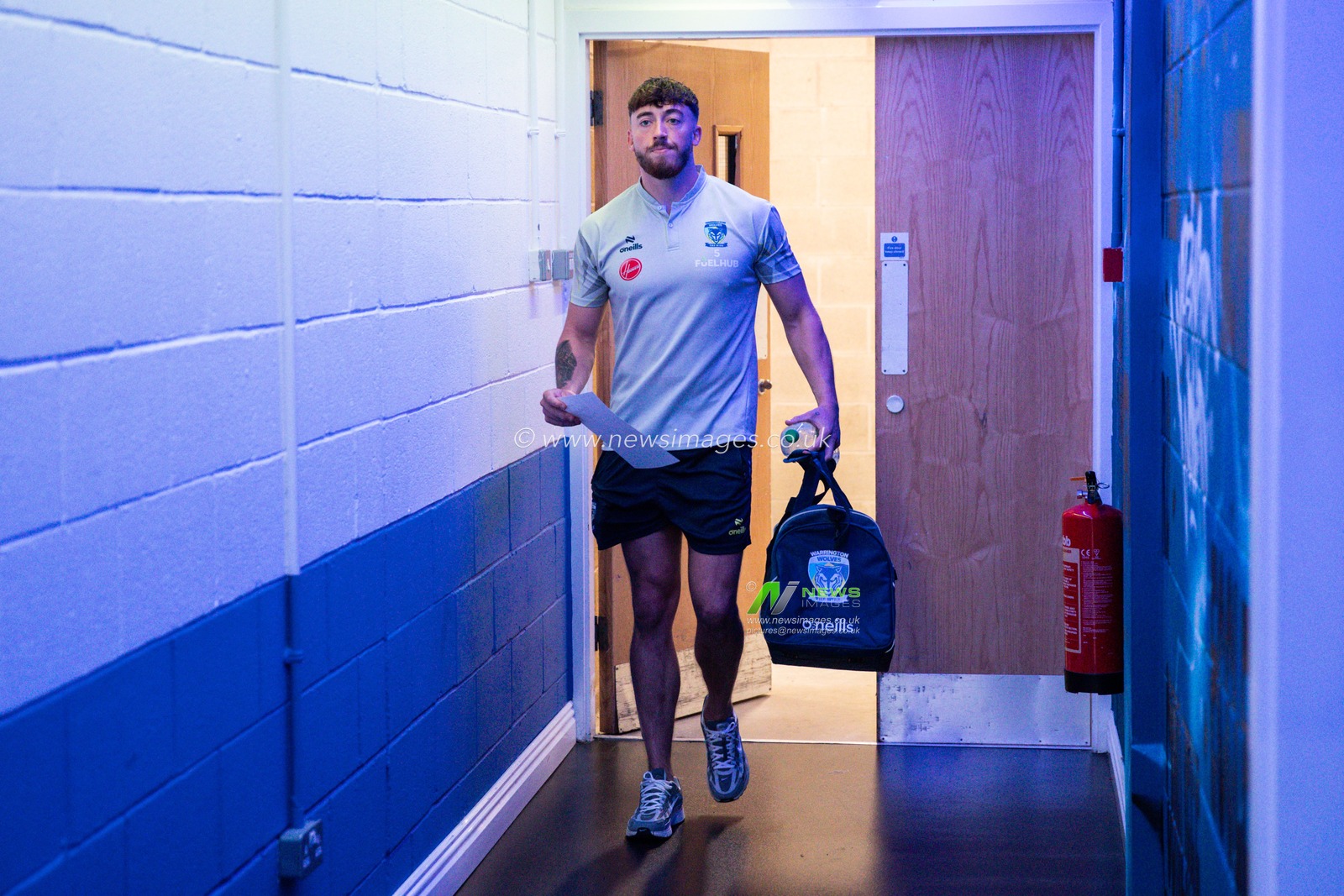Matty Ashton of Warrington Wolves arrives ahead of the Betfred Super League Round 25 match Warrington Wolves vs St Helens at Halliwell Jones Stadium, Warrington, United Kingdom, 7th September 2024

(Photo by Gareth Evans/News Images)