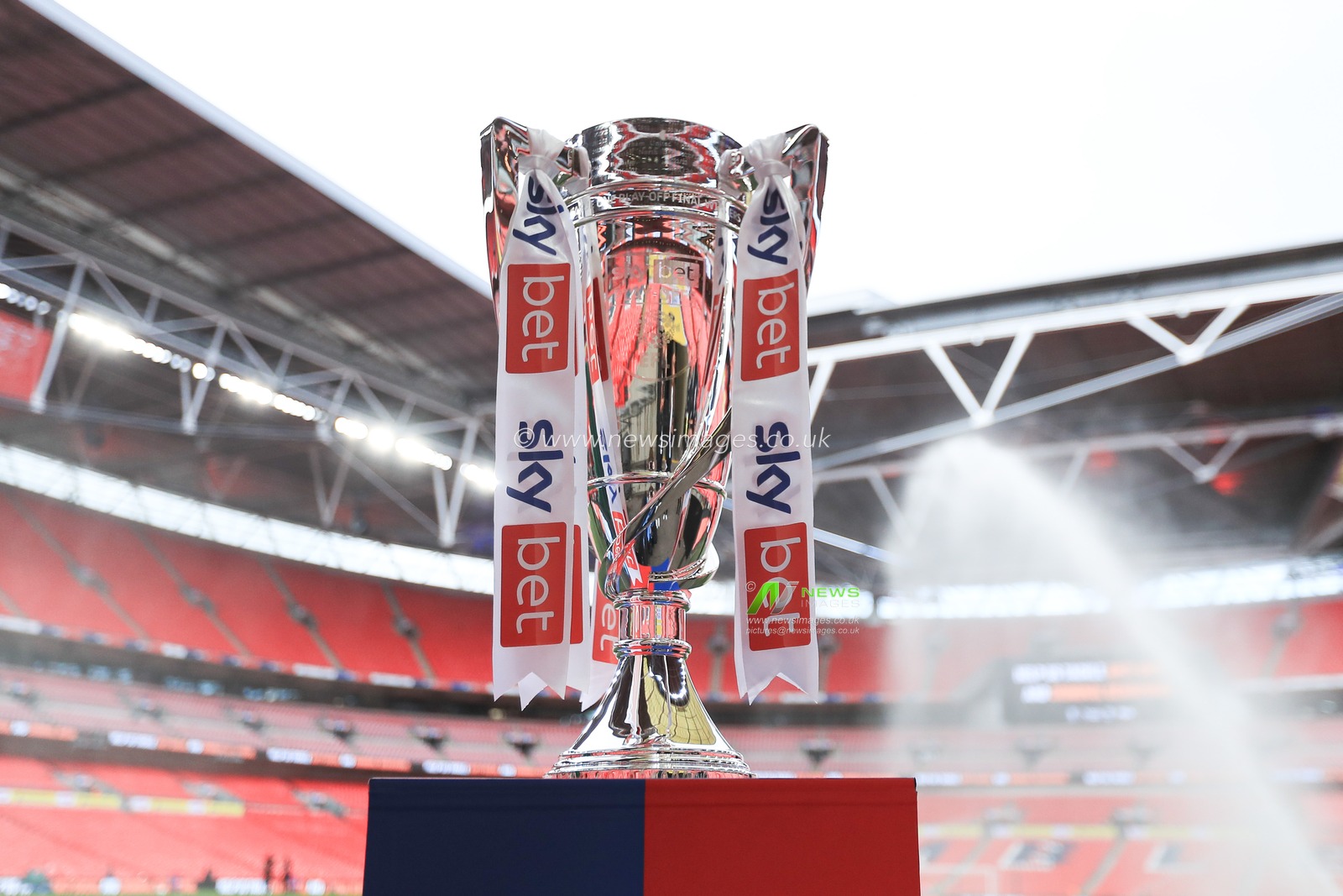 League One Play-Off trophy ahead of the Sky Bet League 1 Playoff Final match Charlton Athletic vs Leyton Orient at Wembley Stadium, London, United Kingdom, 25th May 2025

(Photo by Jorge Horsted/News Images)