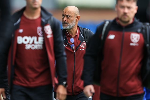 West Ham United manager Nuno Espirito Santo arrives ahead of the Sky Bet Championship match Burnley vs West Ham United at Turf Moor, Burnley, United Kingdom on 16 August 2026

(Photo by Jorge Horsted/News Images)